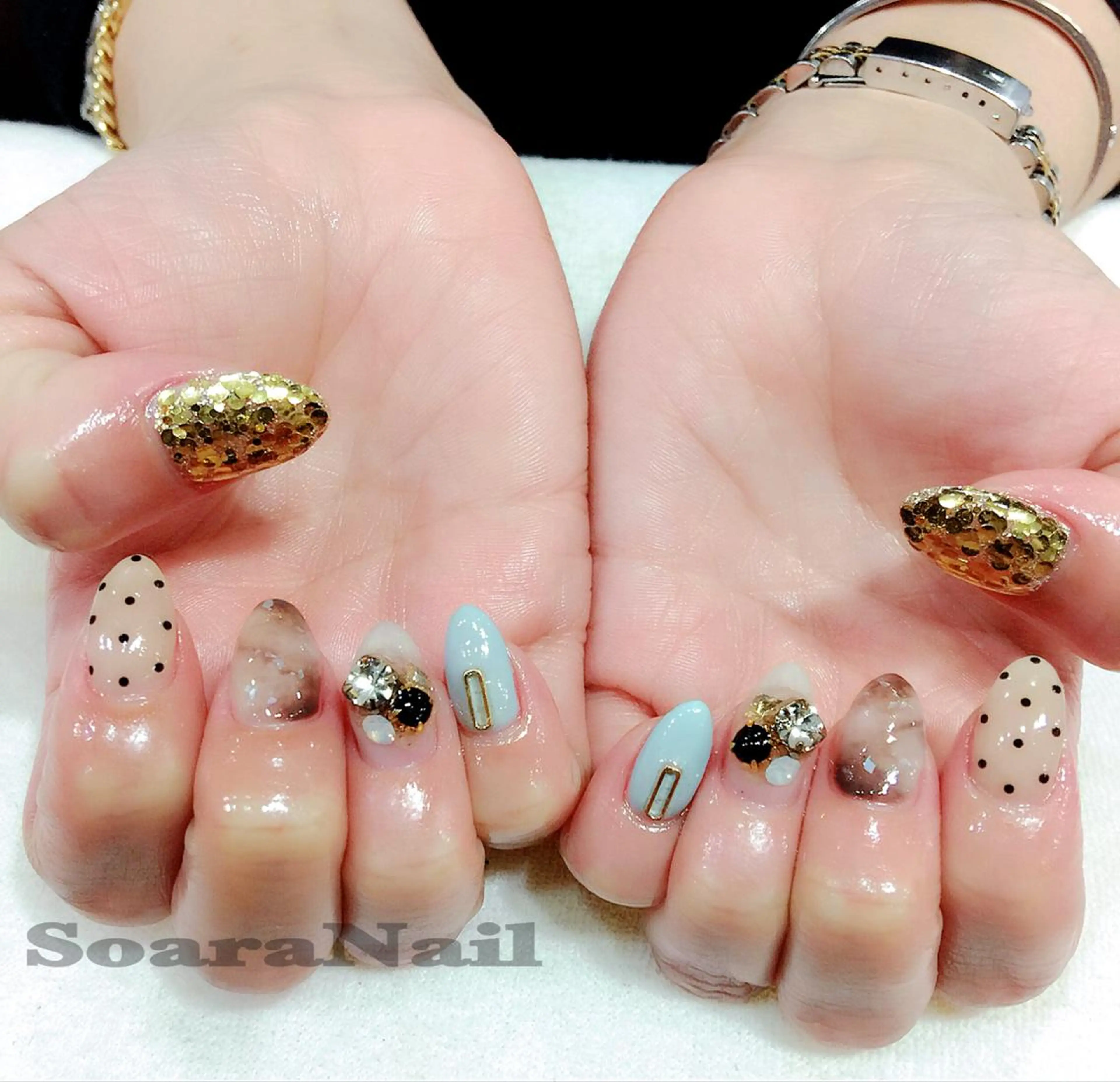 ネイル Salon Cleve所属・T. maoのネイルデザイン