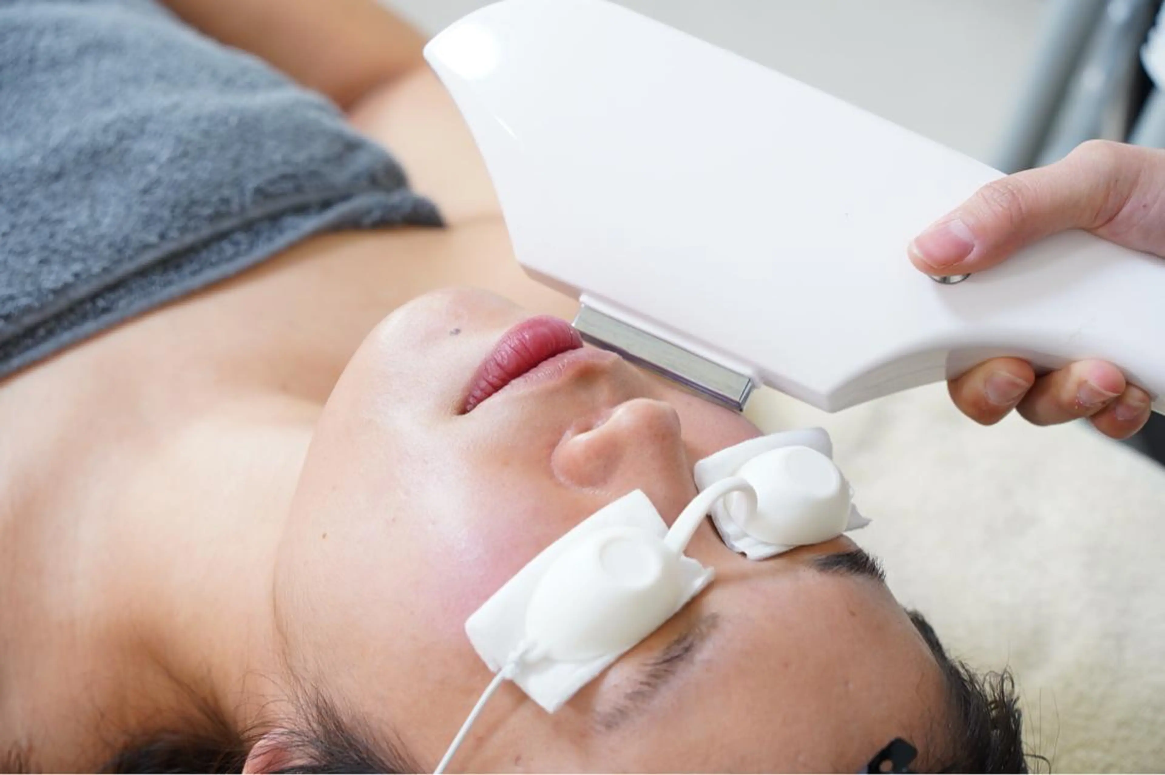 【化粧ノリアップ♡大人気】艶肌顔脱毛💕の写真