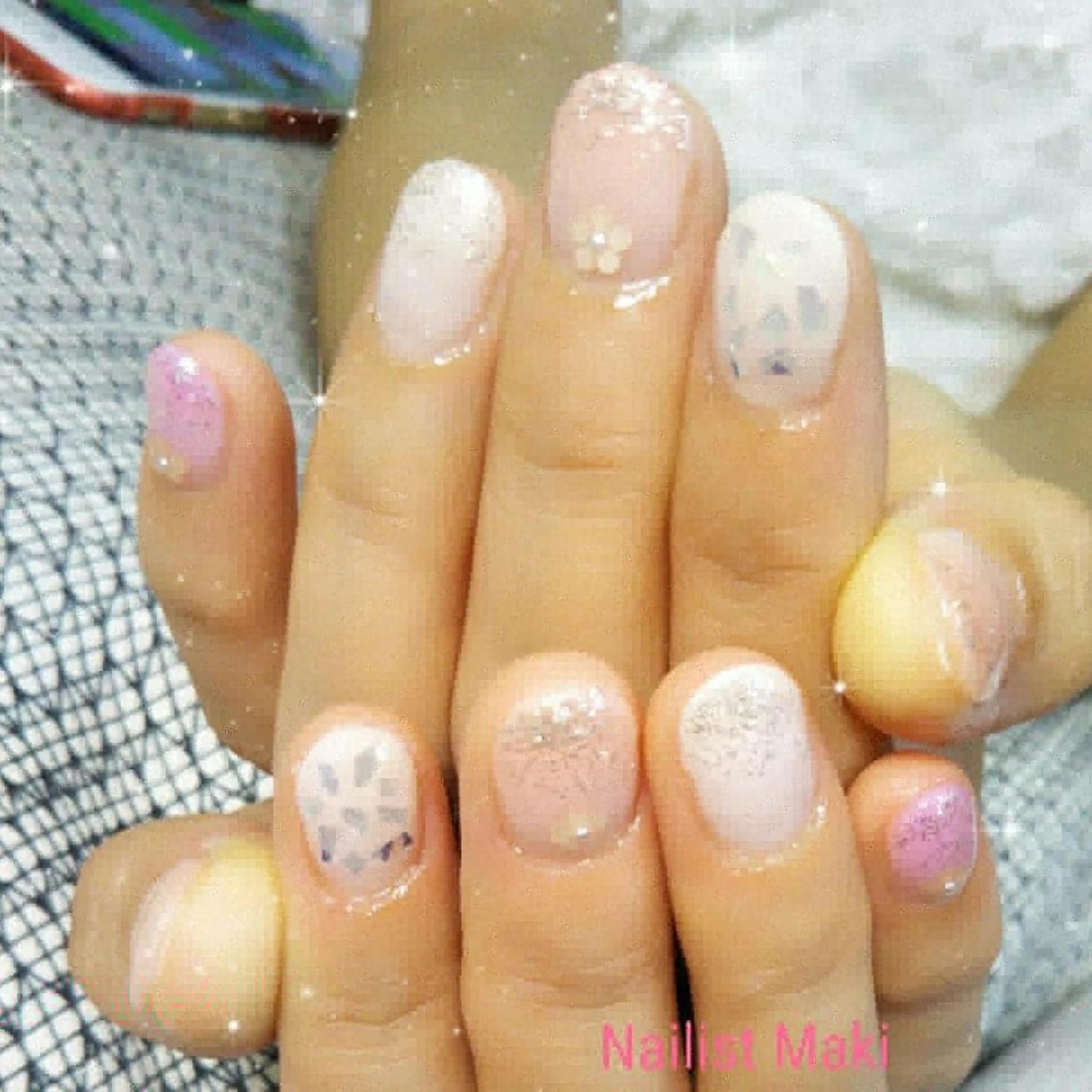 ネイル 小顔・毛穴・たるみ ネイル　似内真樹のエステ・リラクイメージ