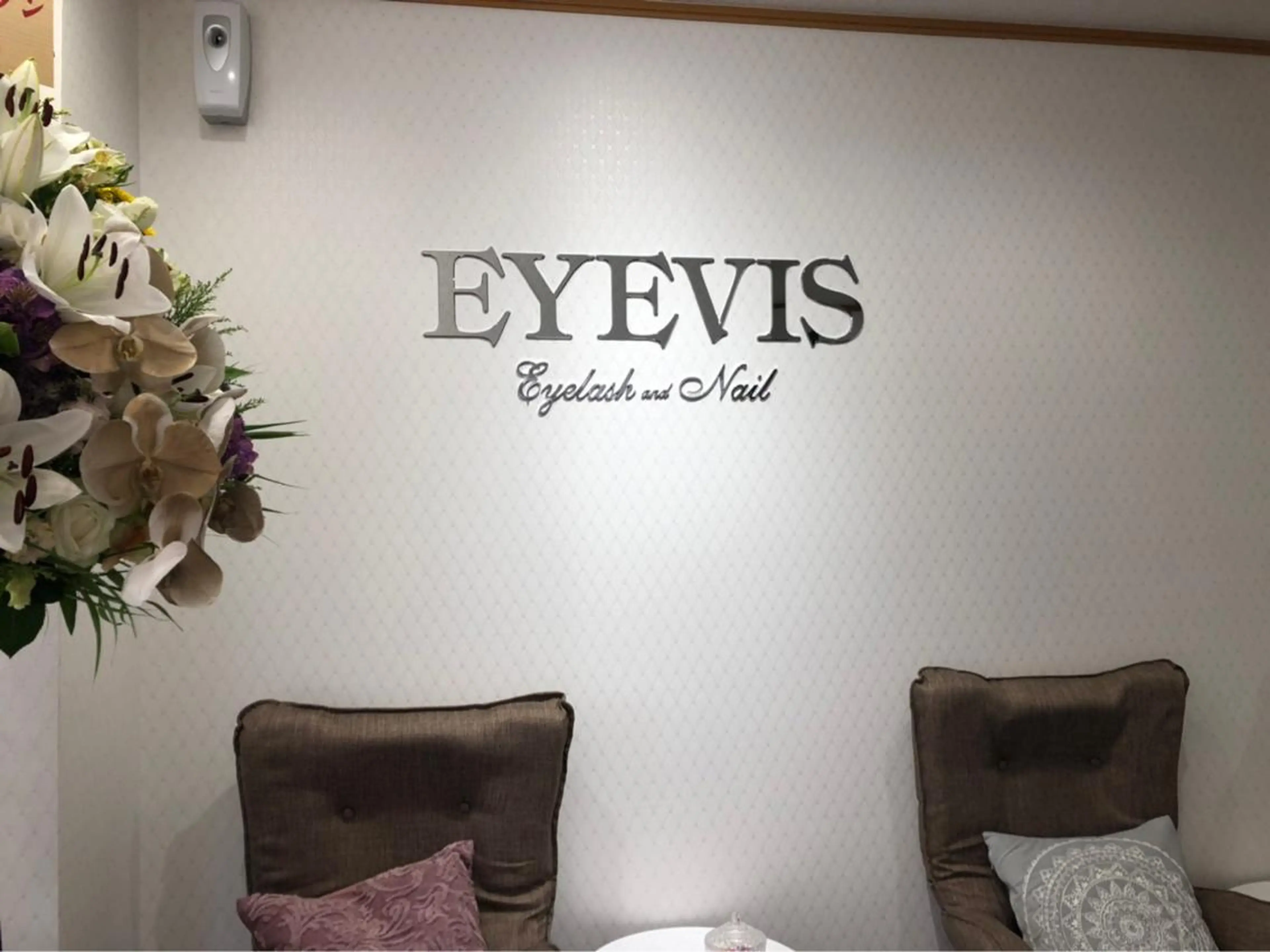 マツエク・マツパ ROW beaute所属・ROW beaute Sakiの眉毛・アイブロウイメージ