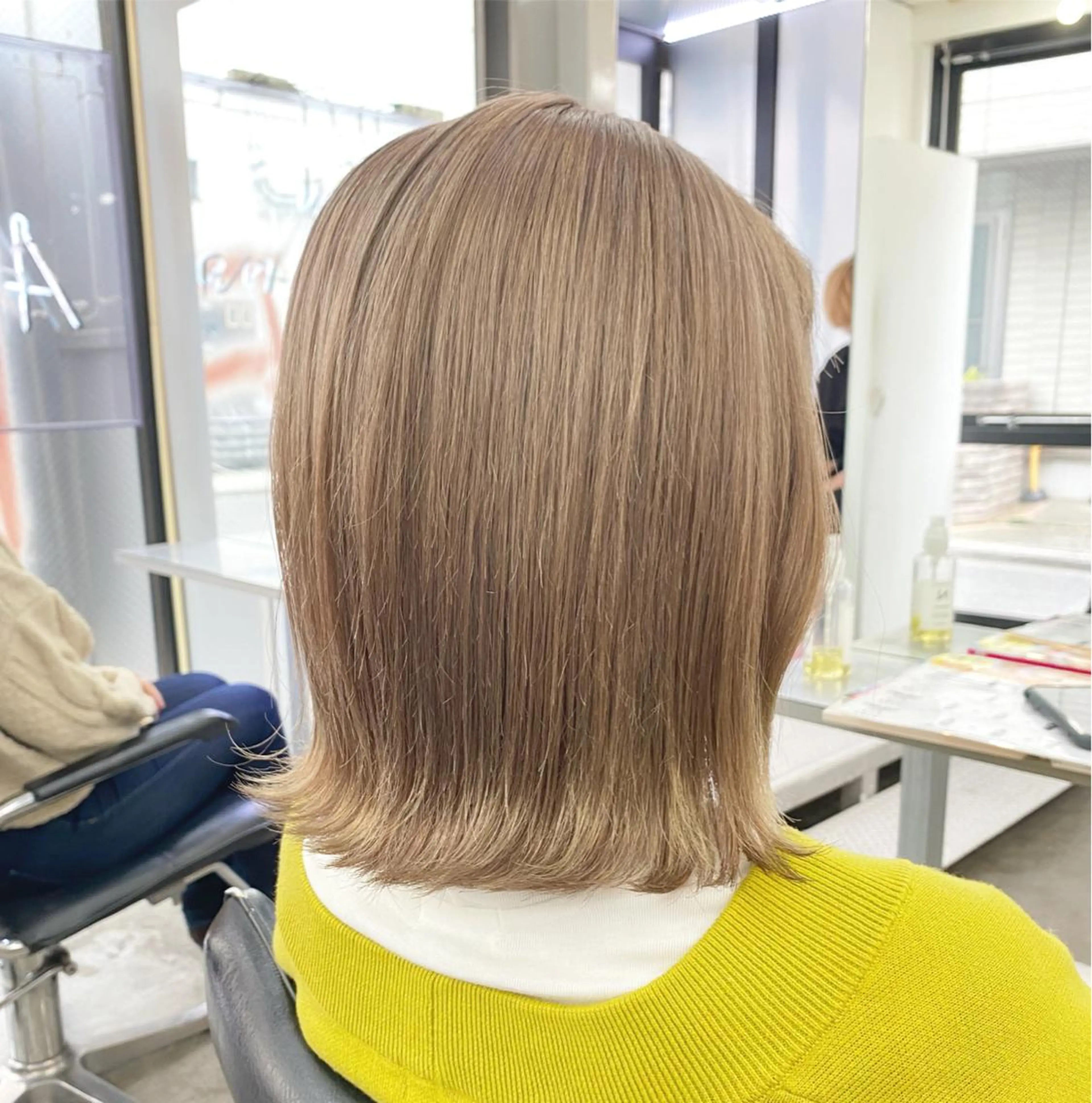 ショート カラー ☘️ブリーチ/ハイト ーン/レイヤー/のヘアスタイル