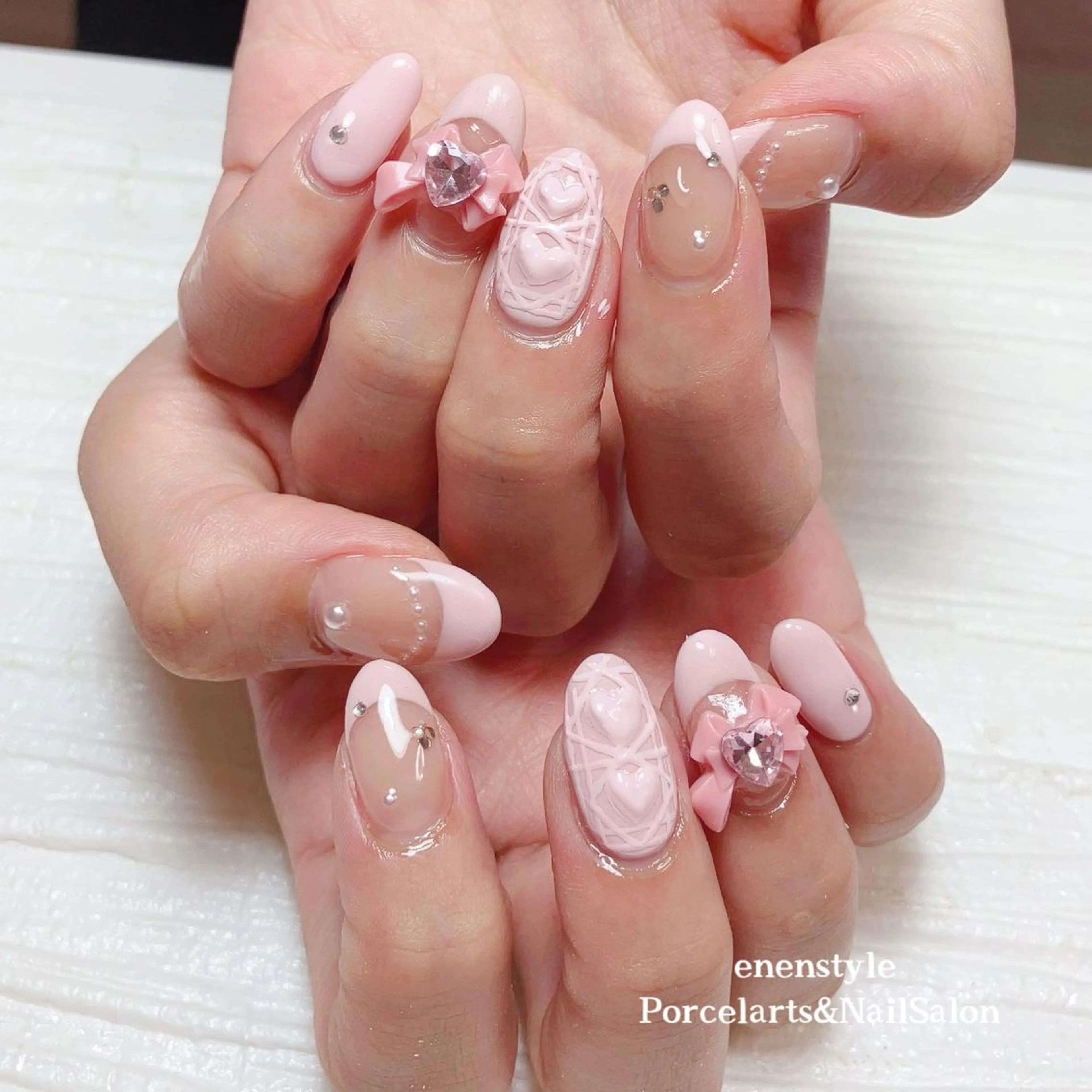 ミディアム ネイル 👑enen style👑のネイルデザイン