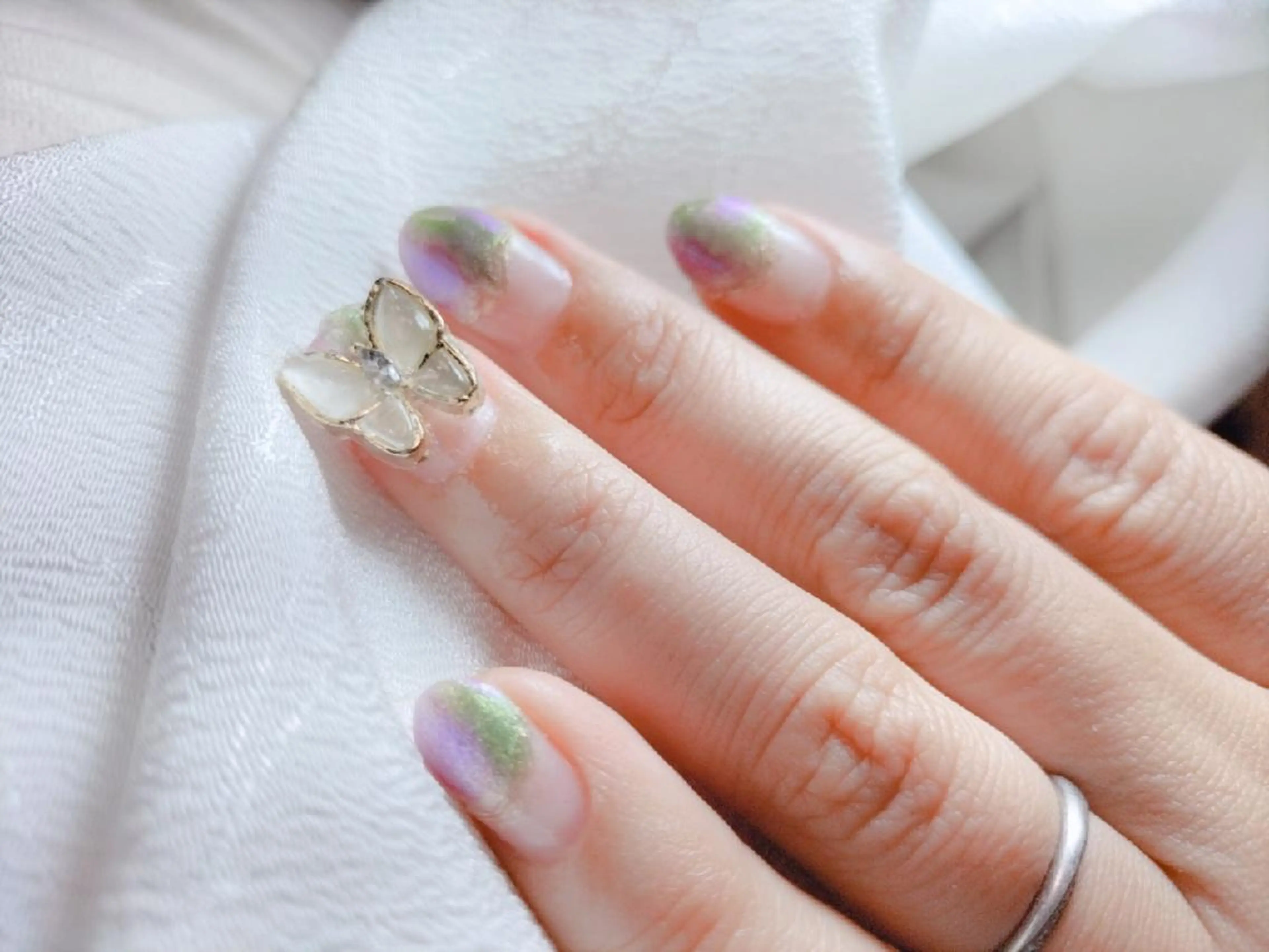 ネイル 小金井市のネイル ・美肌・眉毛やさんの眉毛・アイブロウイメージ