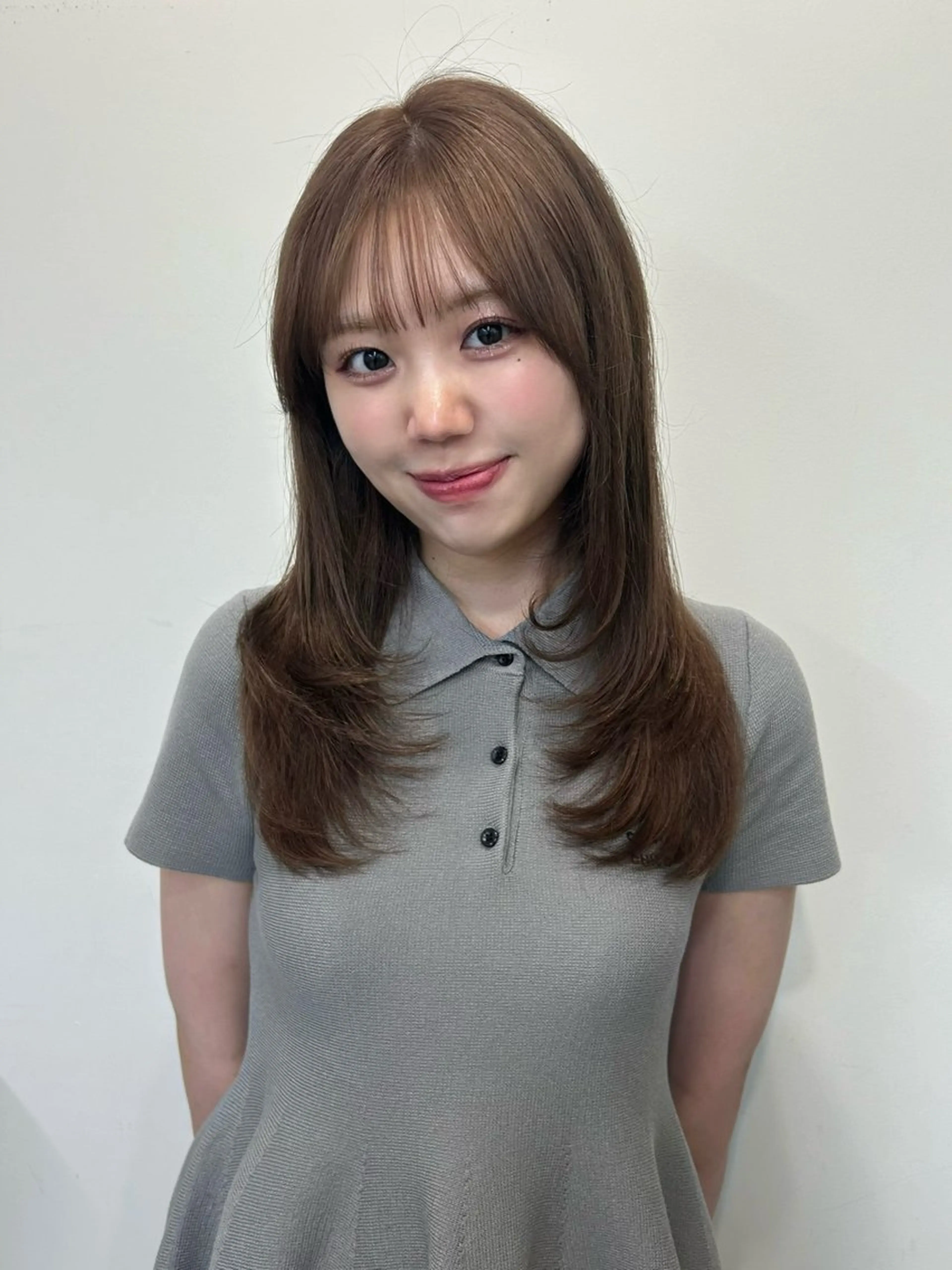 セミロング カラー ブリーチ 透明感カラー ハイトーンカラー ブリーチなしカラー ボブ カット ヘアカラー トリートメント sunc所属・梅田l大人韓国ヘア レイヤー×艶カラーのヘアスタイル