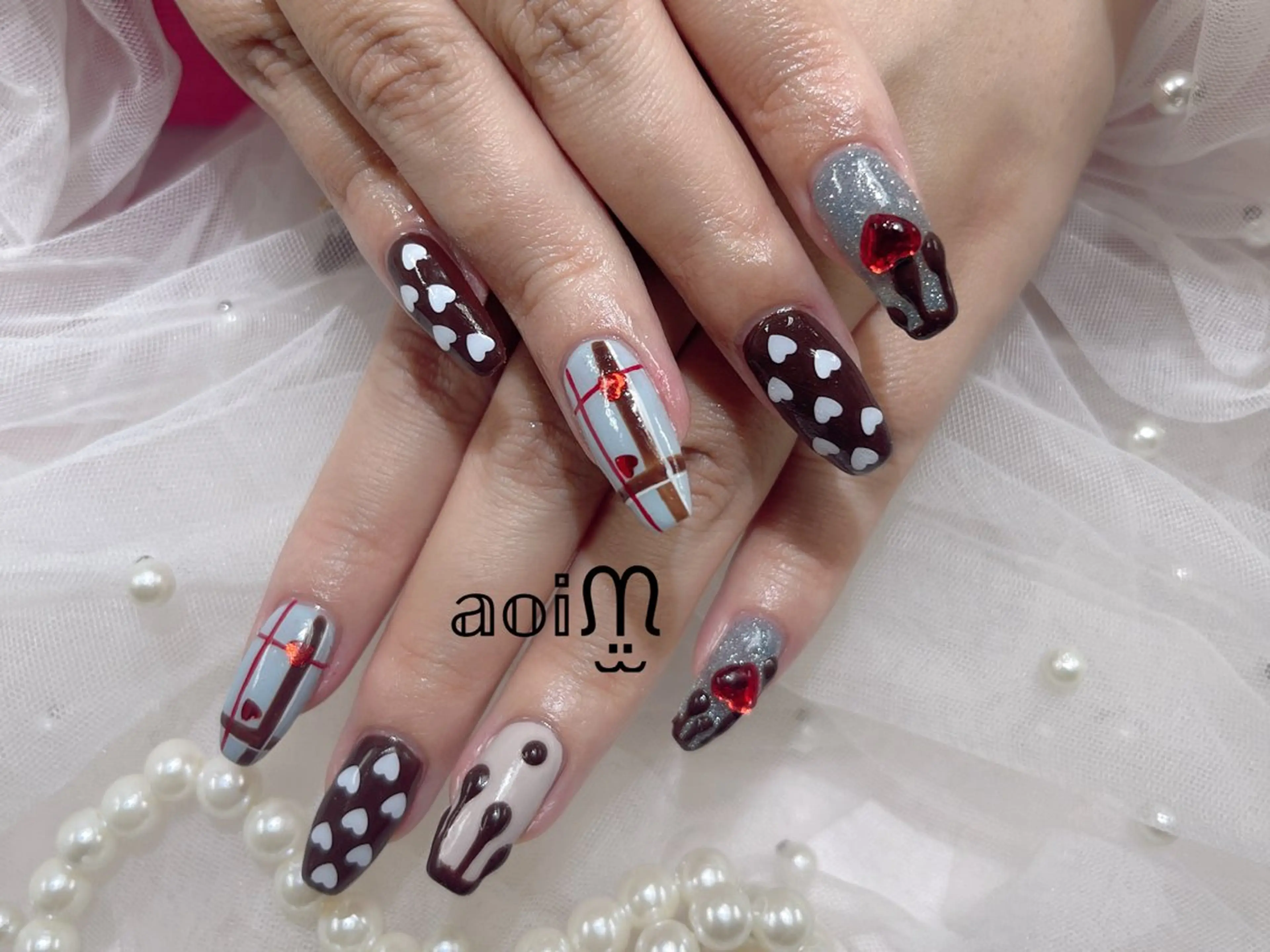 ネイル 持ち込み バレンタイン 葵うさぎ所属・葵うさぎ AIのネイルデザイン