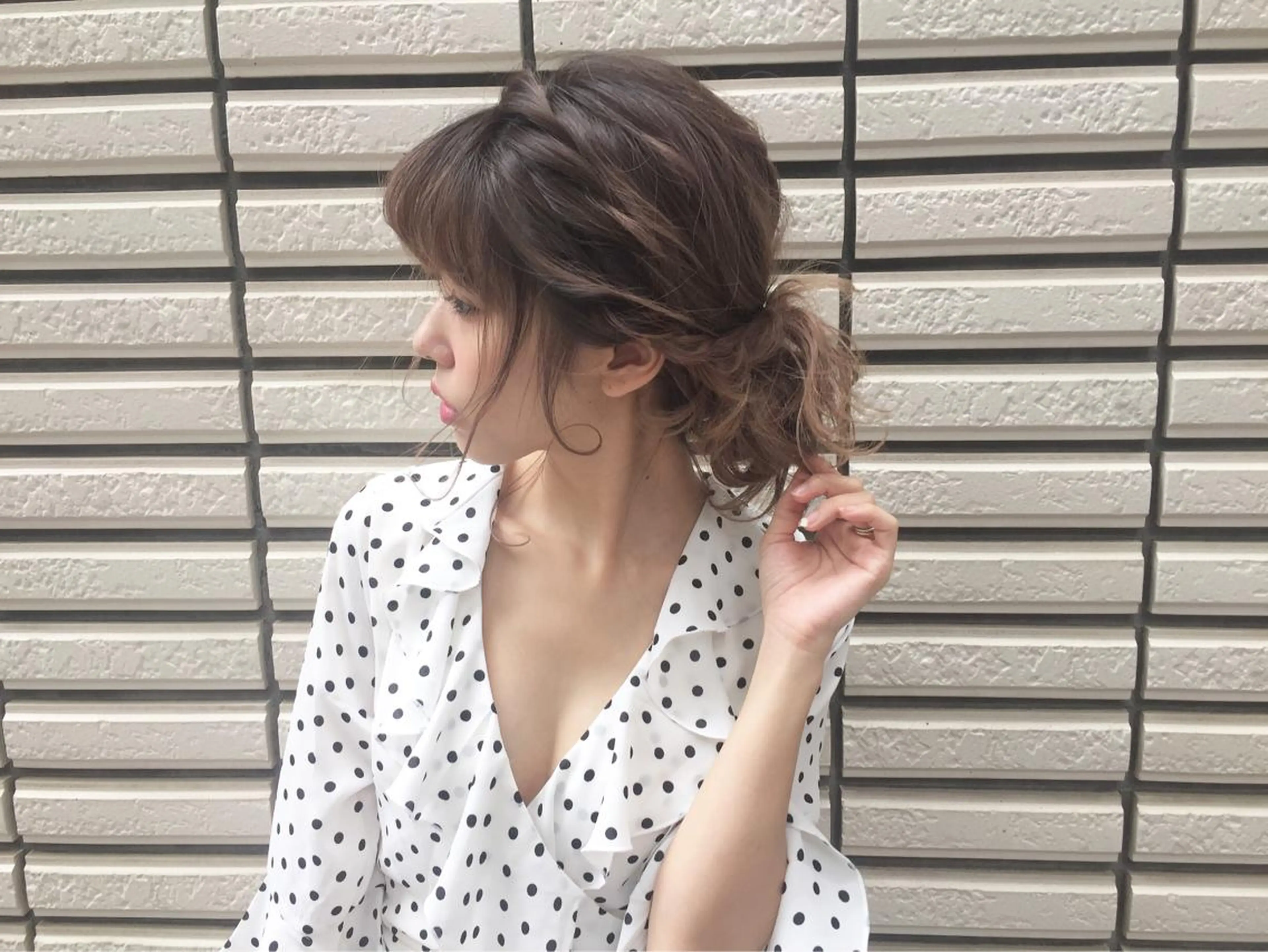 ミディアム カラー パーマ ヘアアレンジ 透明感♡︎♡︎ 佐々木早苗のヘアスタイル