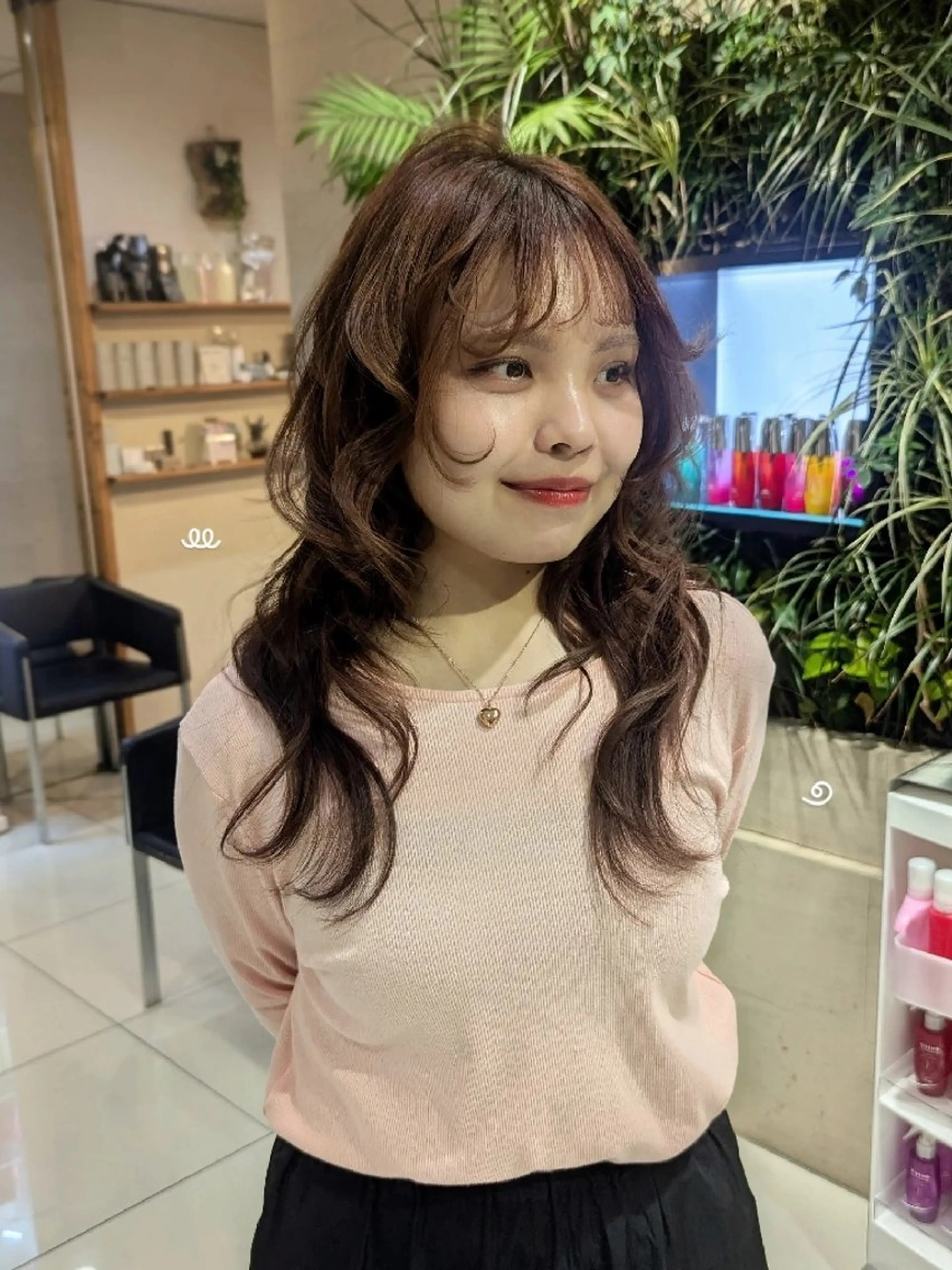 セミロング カット ヘアカラー 髪質改善/お呼ば れヘア/透明感カラーのヘアスタイル