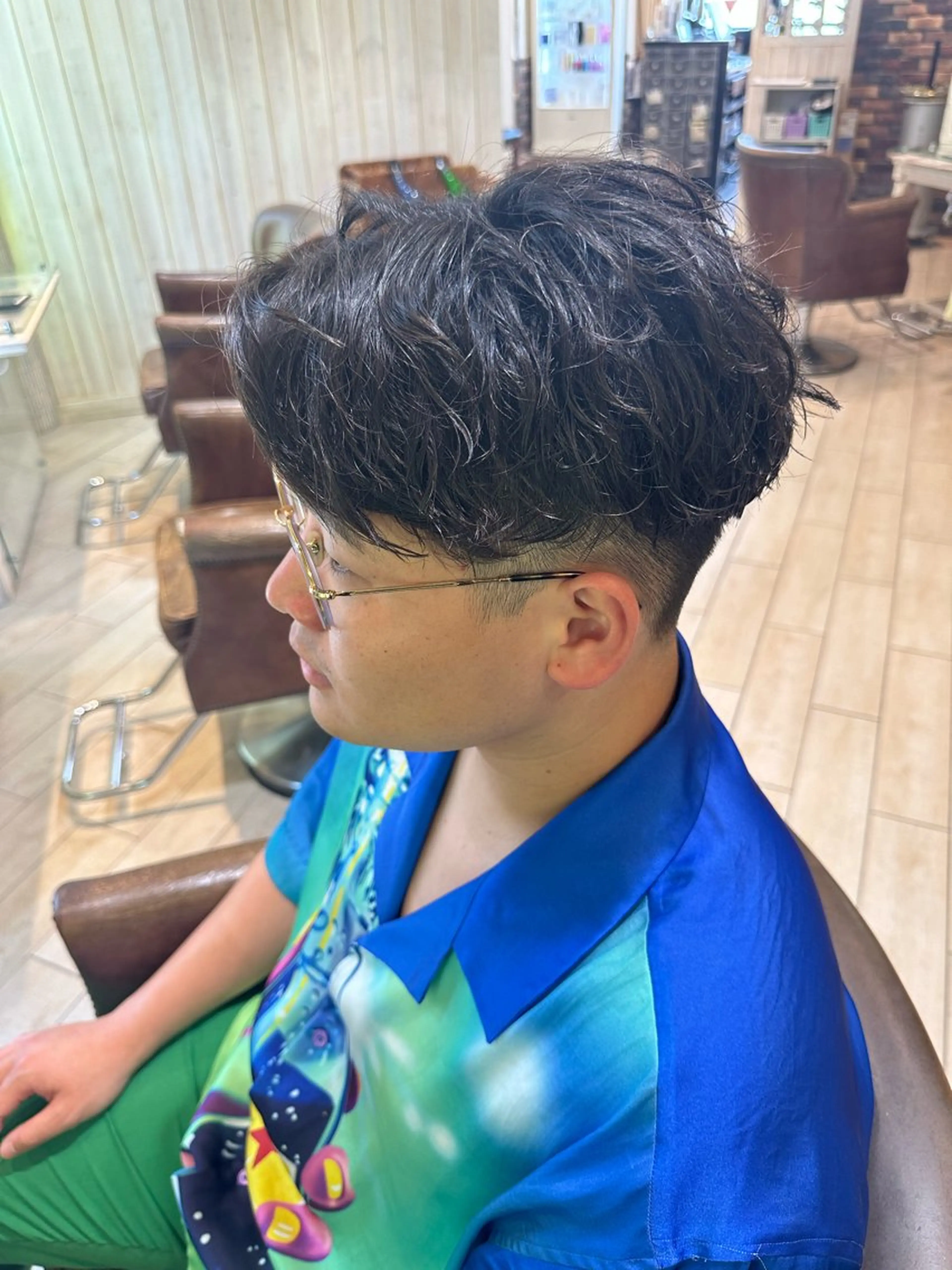 パーマ メンズ 増渕 駿介のヘアスタイル