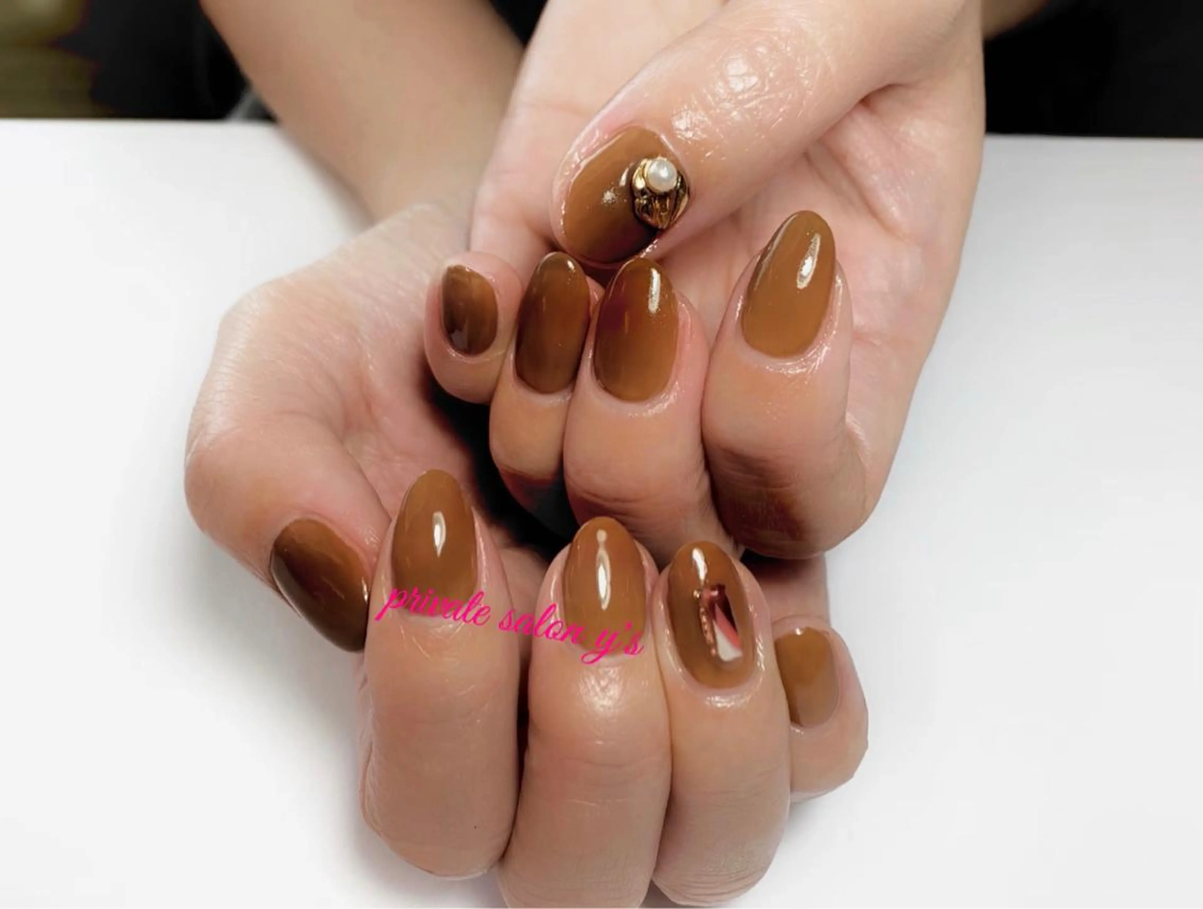 ネイル y' sのネイルデザイン