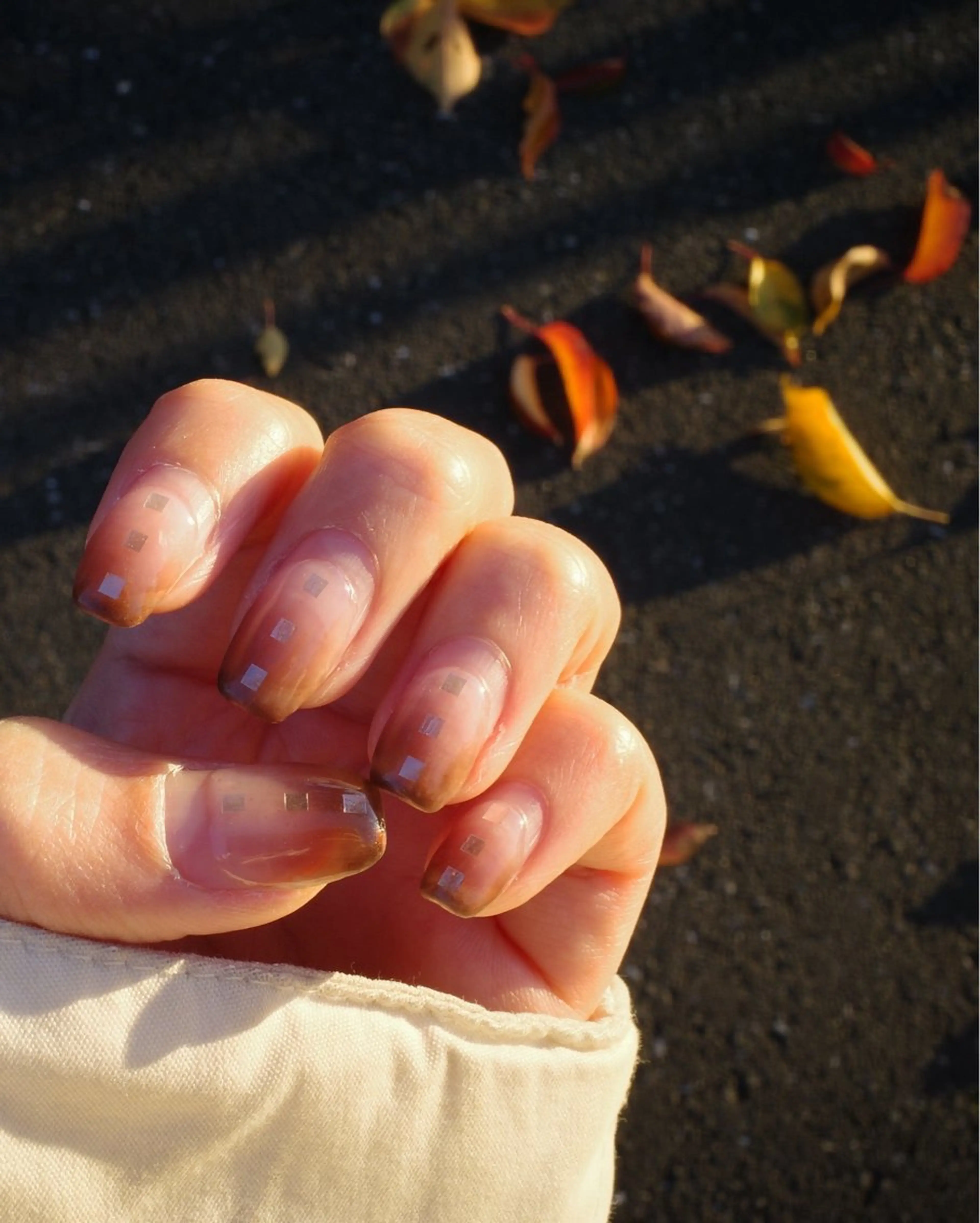 ネイル グラデーション ホログラムネイル ミラーネイル シンプルネイル 冬ネイル Yumi 広尾|恵比寿ネイルのネイルデザイン