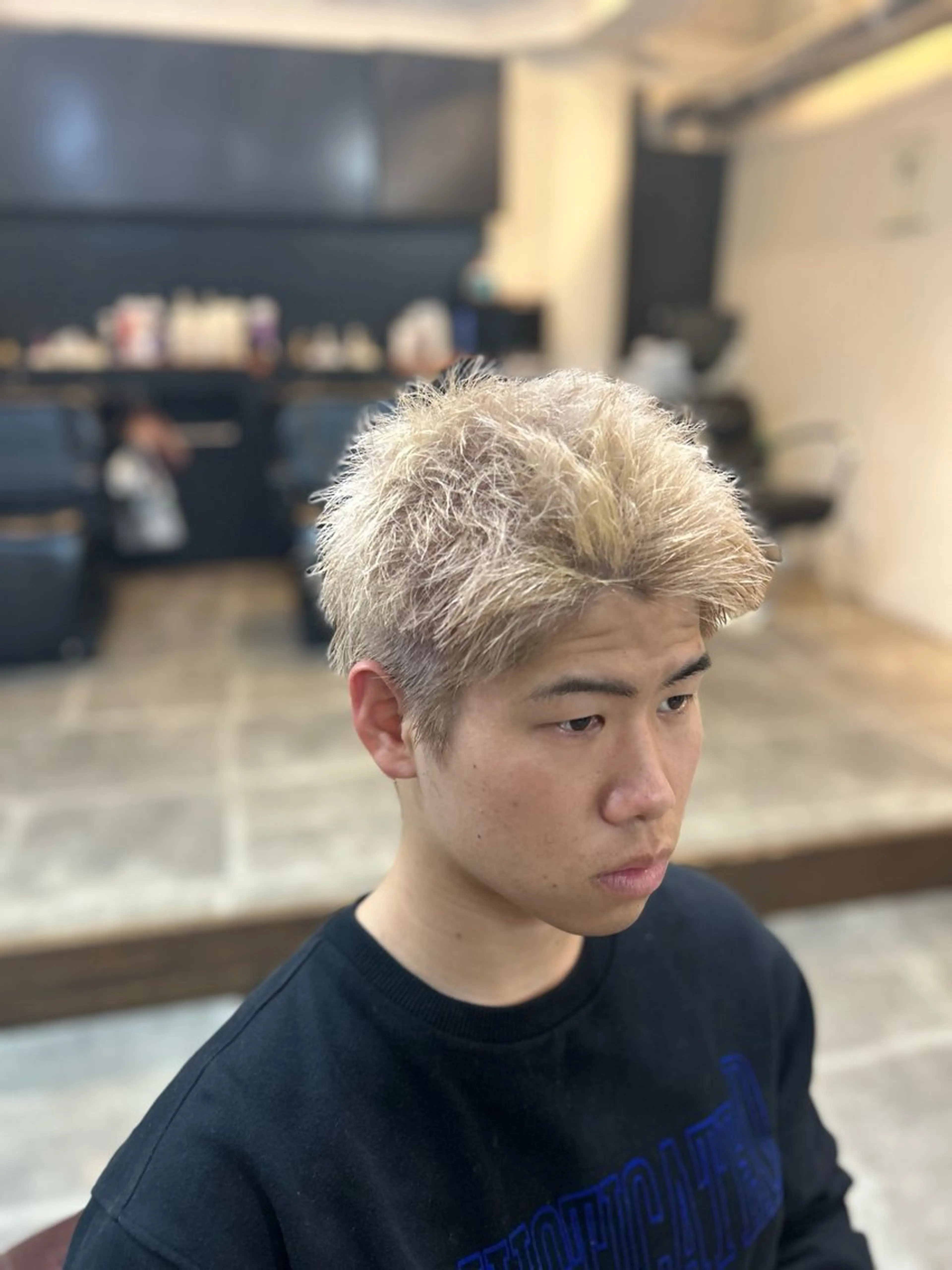 ショート カラー ハイトーンカラー ショートヘア カット ヘアカラー トリートメント CECIL hair なんば店所属・メンズパーマ 艶髪☆店長☆有馬のヘアスタイル