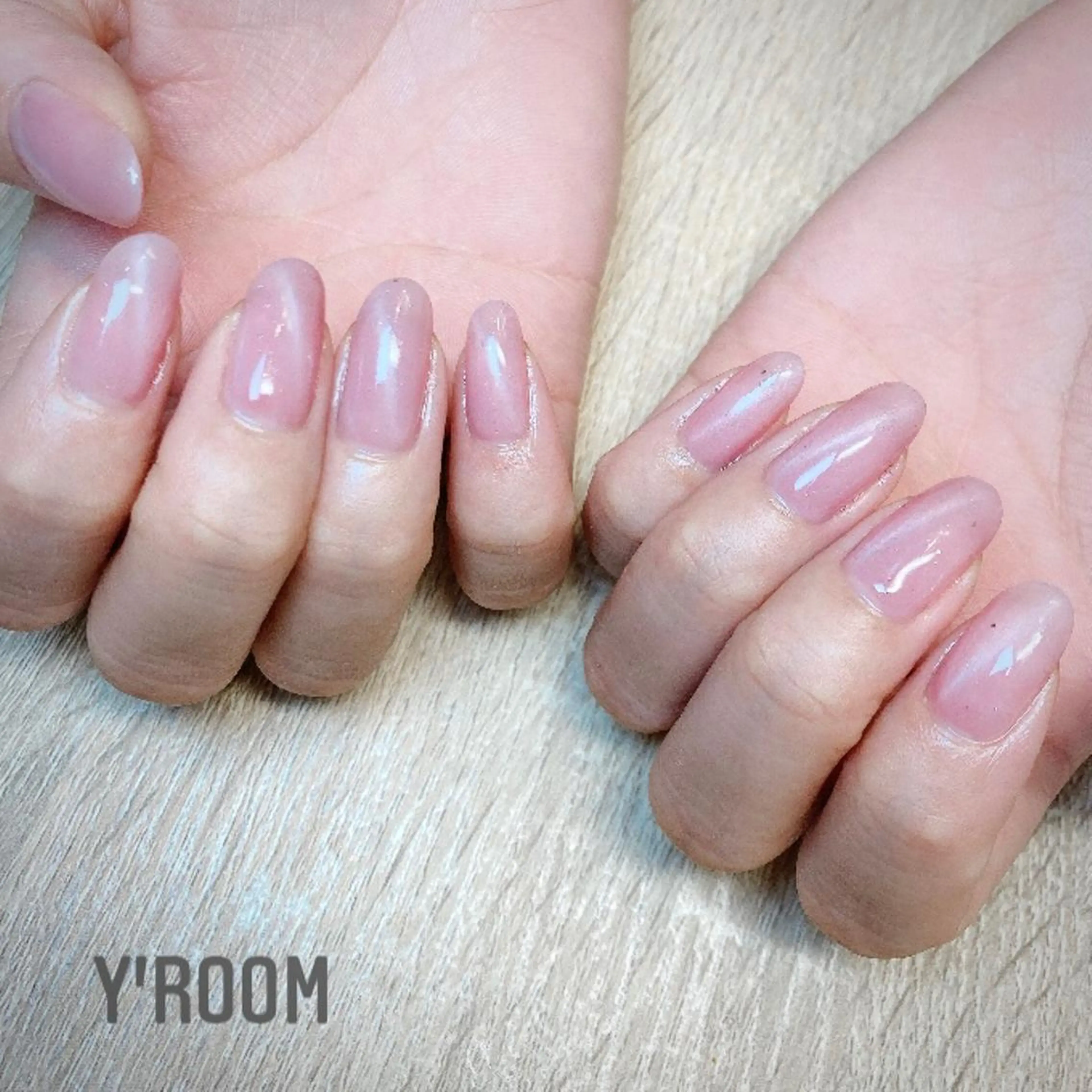 ネイル オーロラネイル フラッシュネイル フットネイル ジェルネイル 氷ネイル・うるうるネイル ハンドネイル YUKA （ネイリスト）のネイルデザイン