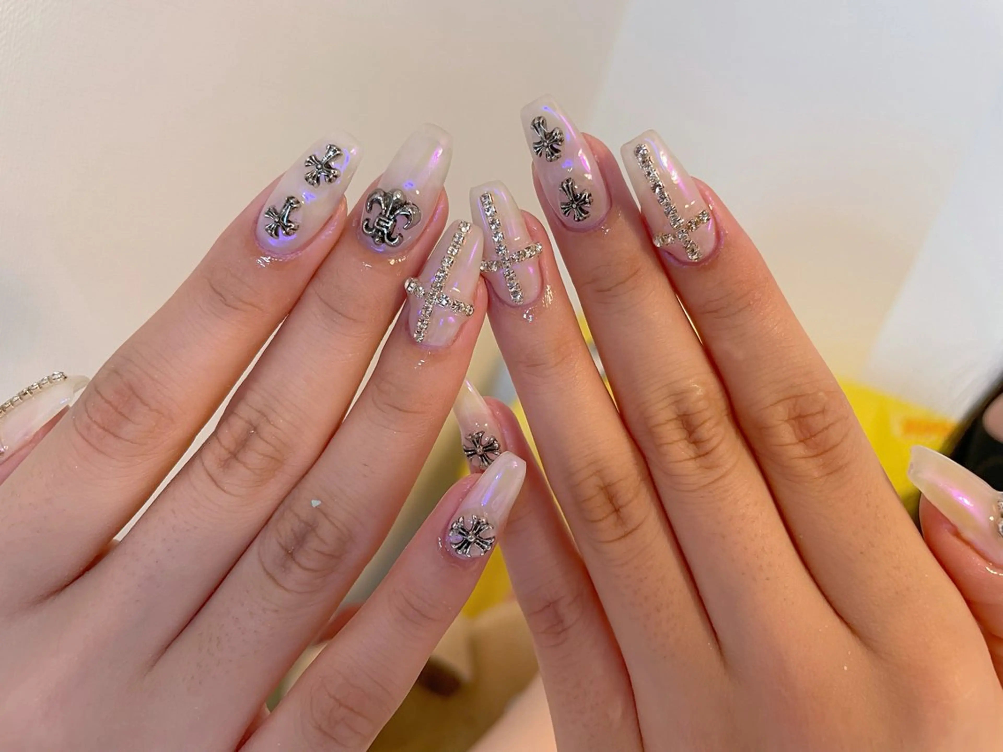 ネイル ミラーネイル ハンドネイル エン Nail salonのネイルデザイン