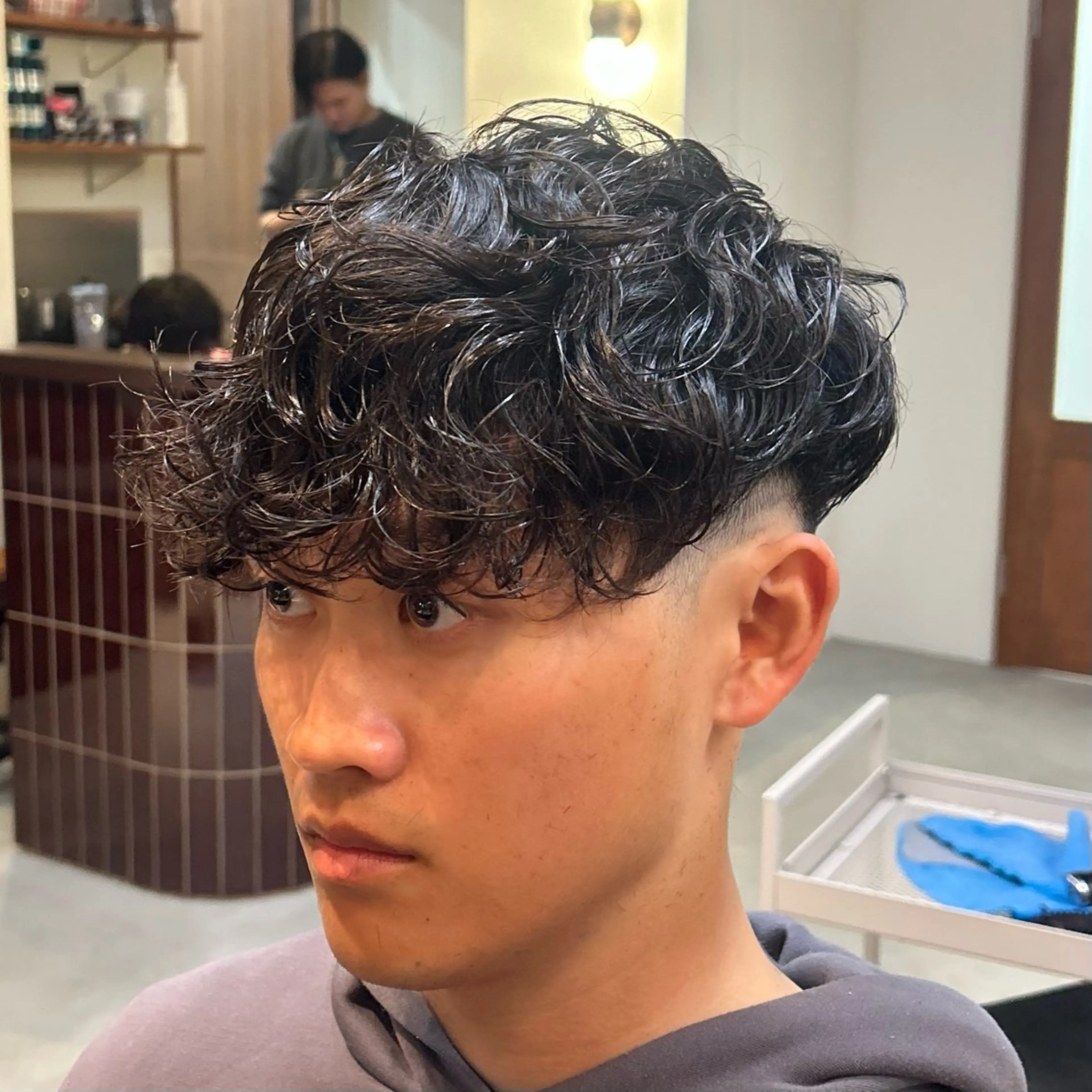 ショート パーマ メンズ スペインカール メンズパーマ✨️村越 雄斗のヘアスタイル