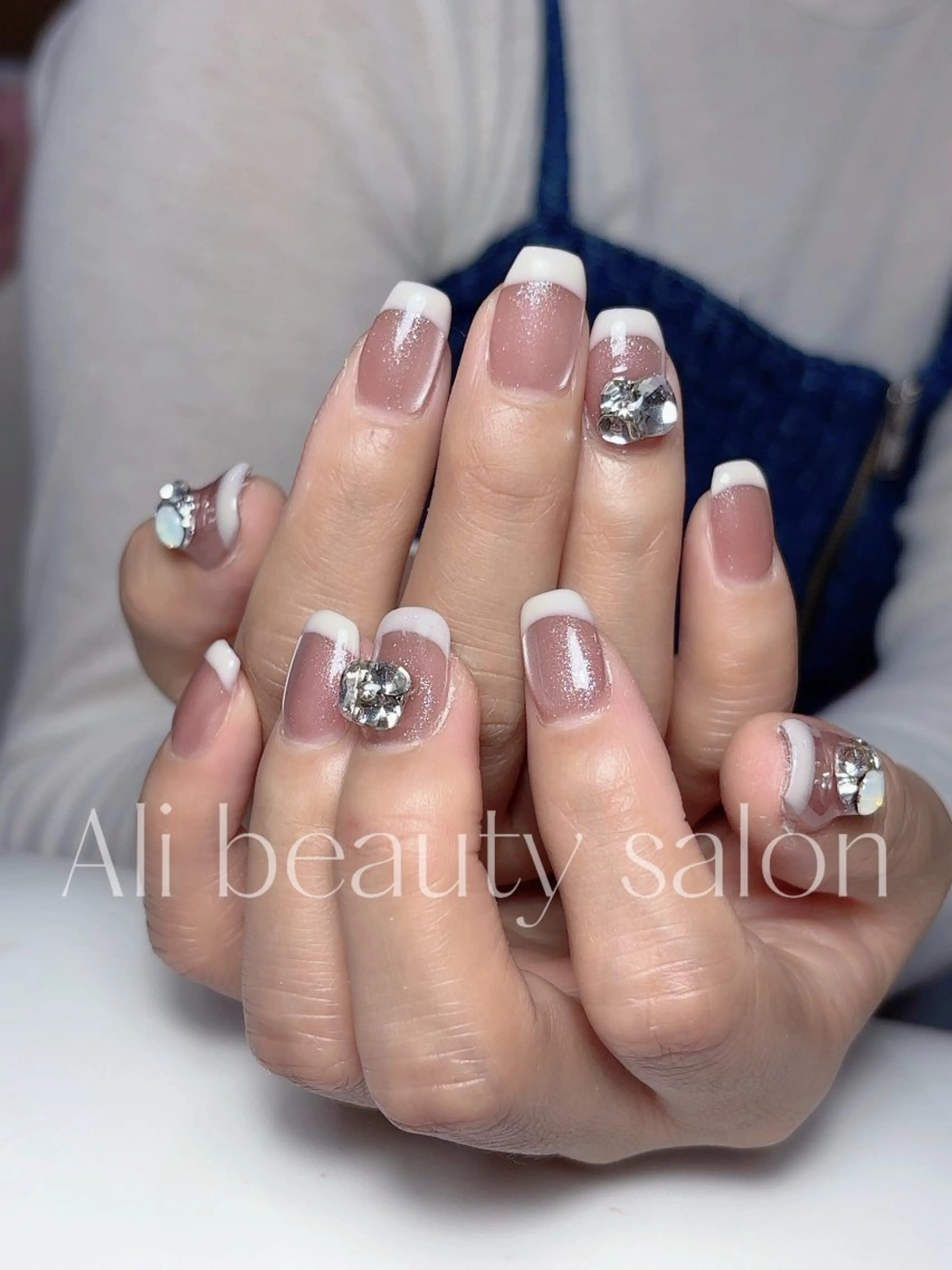 ネイル フレンチネイル マグネットネイル ハンドネイル Ali 新小岩 ネイル専門のネイルデザイン