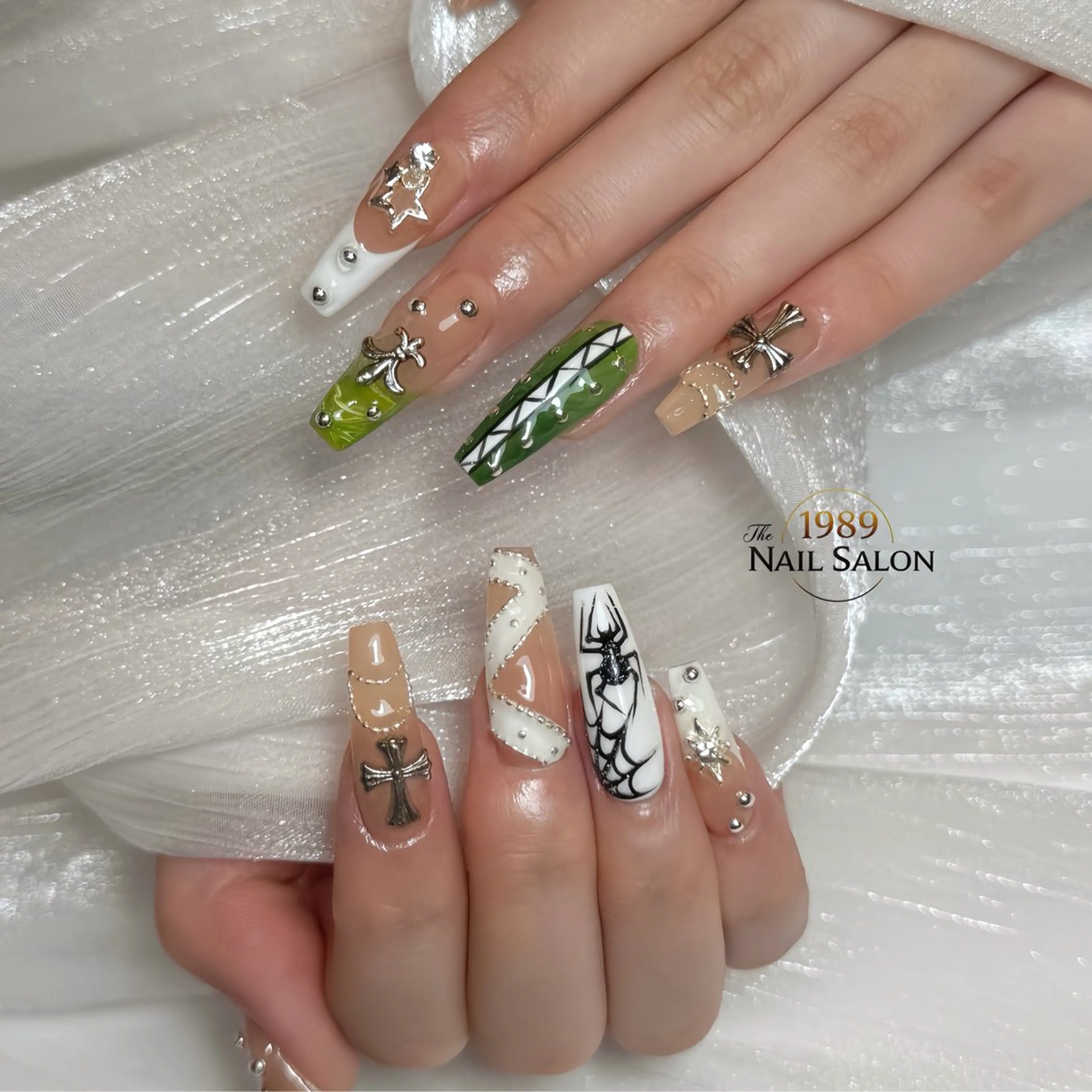 ネイル ハンドネイル The 1989 Nail Salonのネイルデザイン