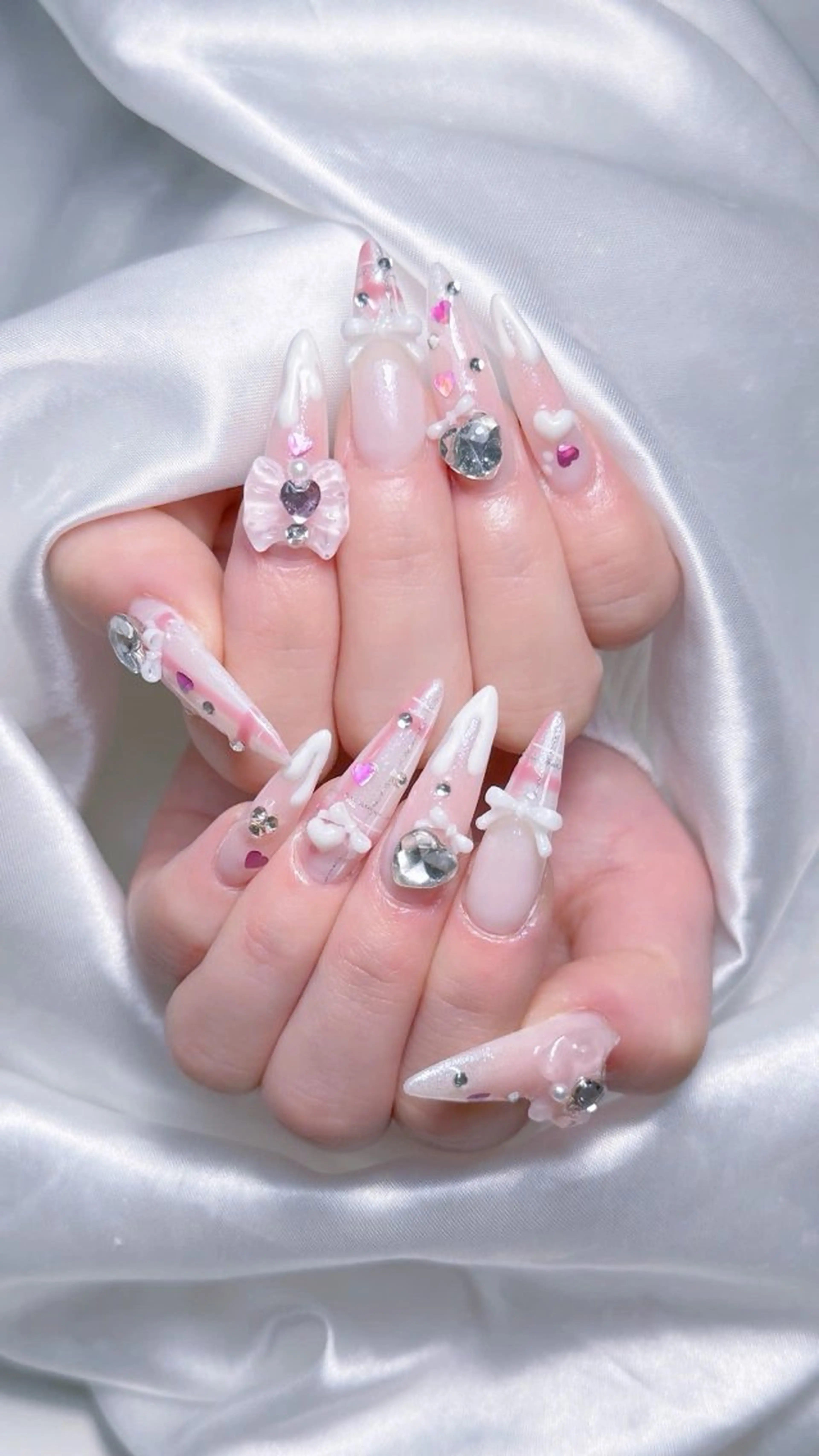 ネイル ハンドネイル LEELA NAIL STUDIO所属・LEELA NAIL STUDIOのネイルデザイン
