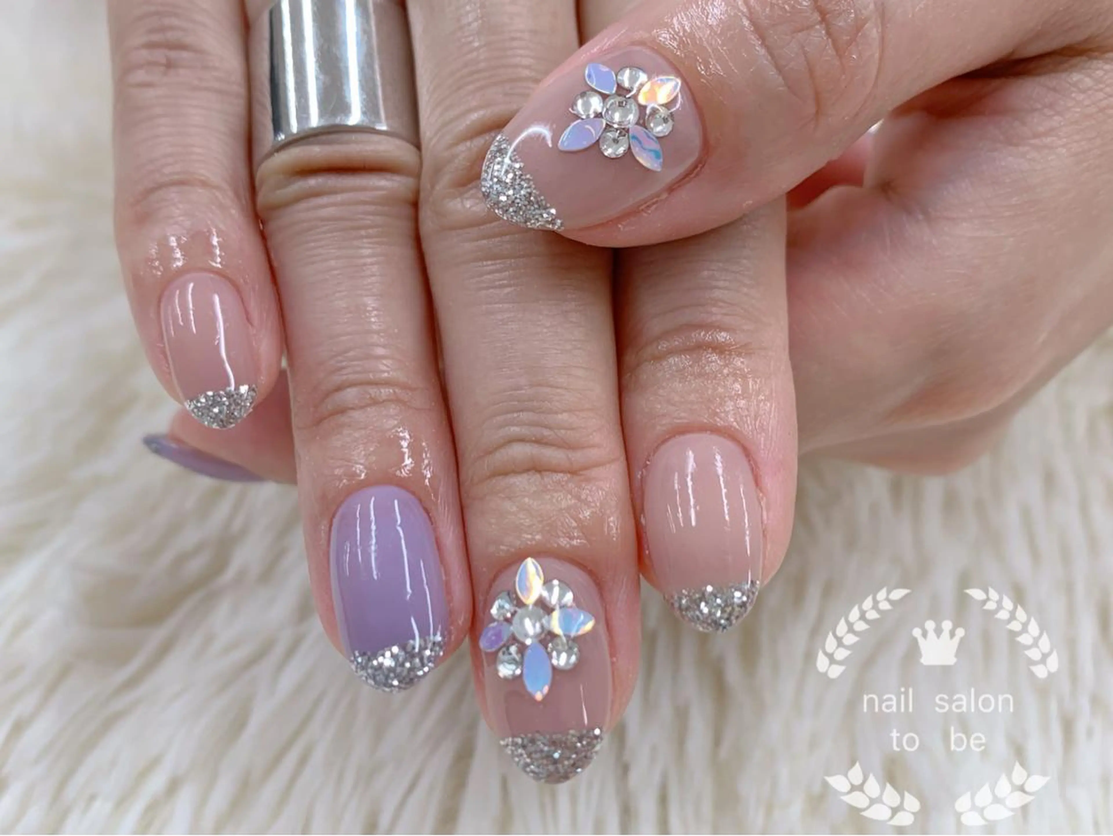 ネイル シンプルネイル Nail Salon To Beのネイルデザイン