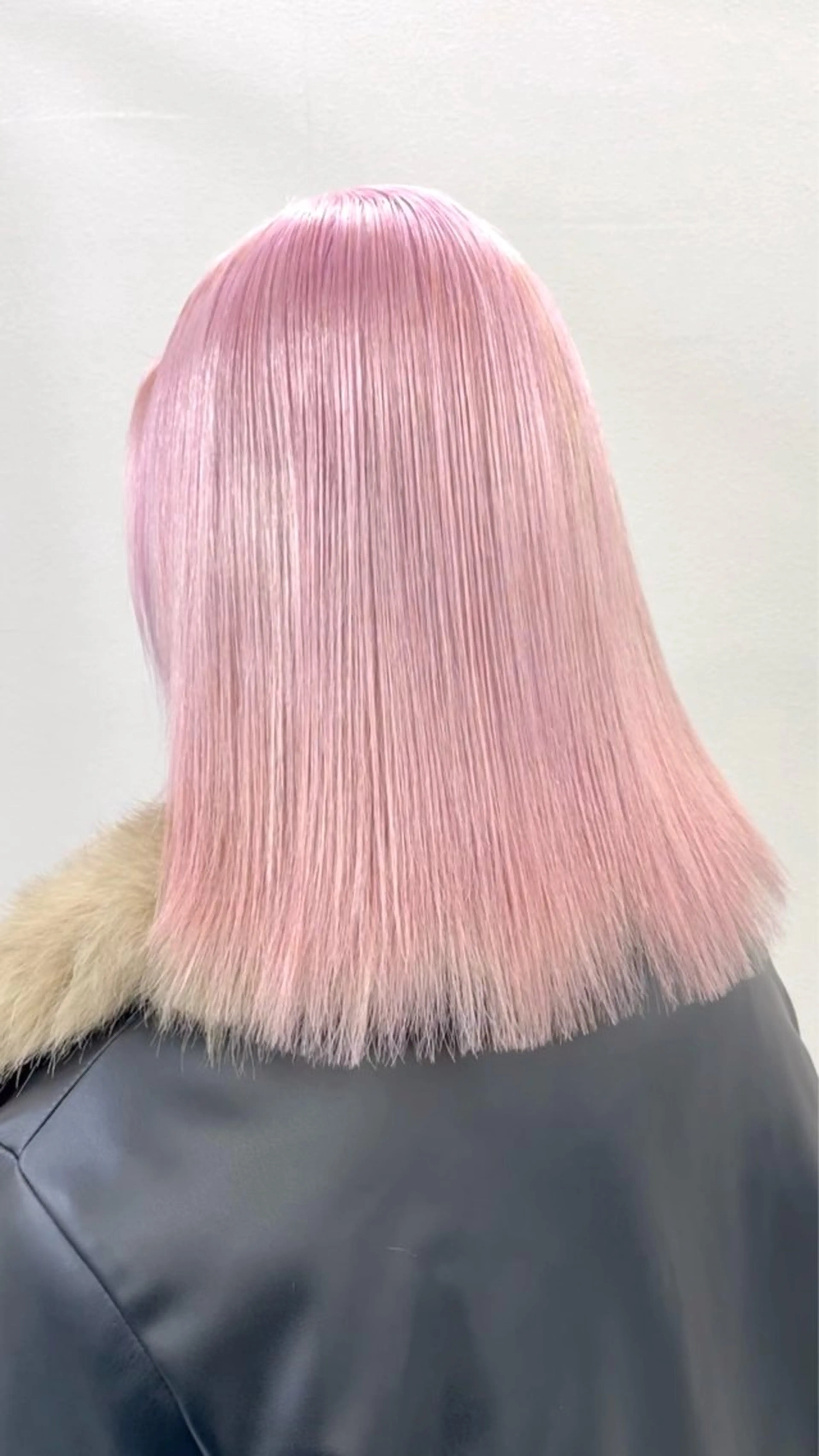 ミディアム ヘアカラー wistell所属・ハイトーン/艶カラー sarina🩷のヘアスタイル