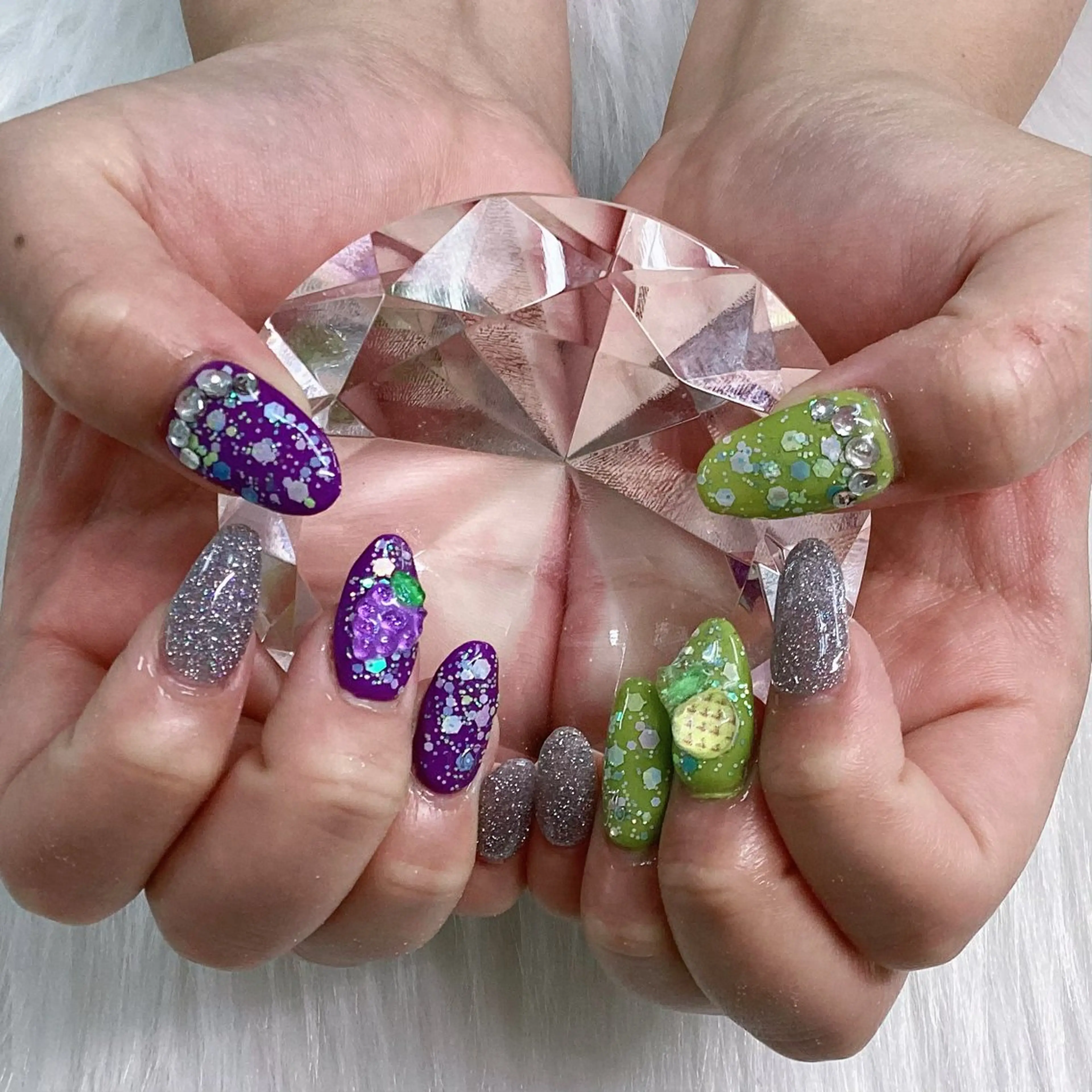 ネイル パーツ全部¥110 サロンミミのネイルデザイン