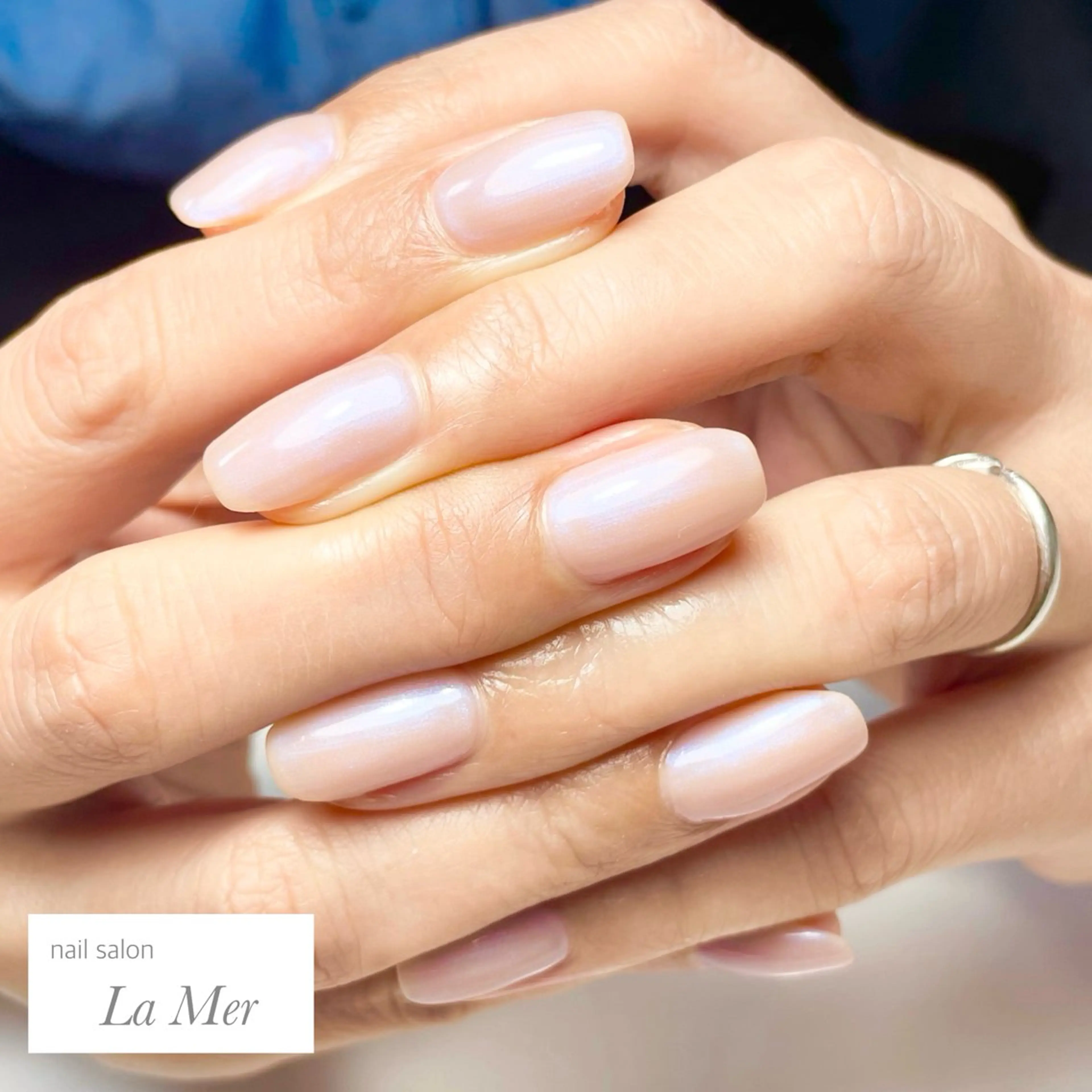 ネイル オーロラネイル キラキラネイル オフィスネイル ワンカラーネイル ピンク ハンドネイル nailsalon La Merのネイルデザイン