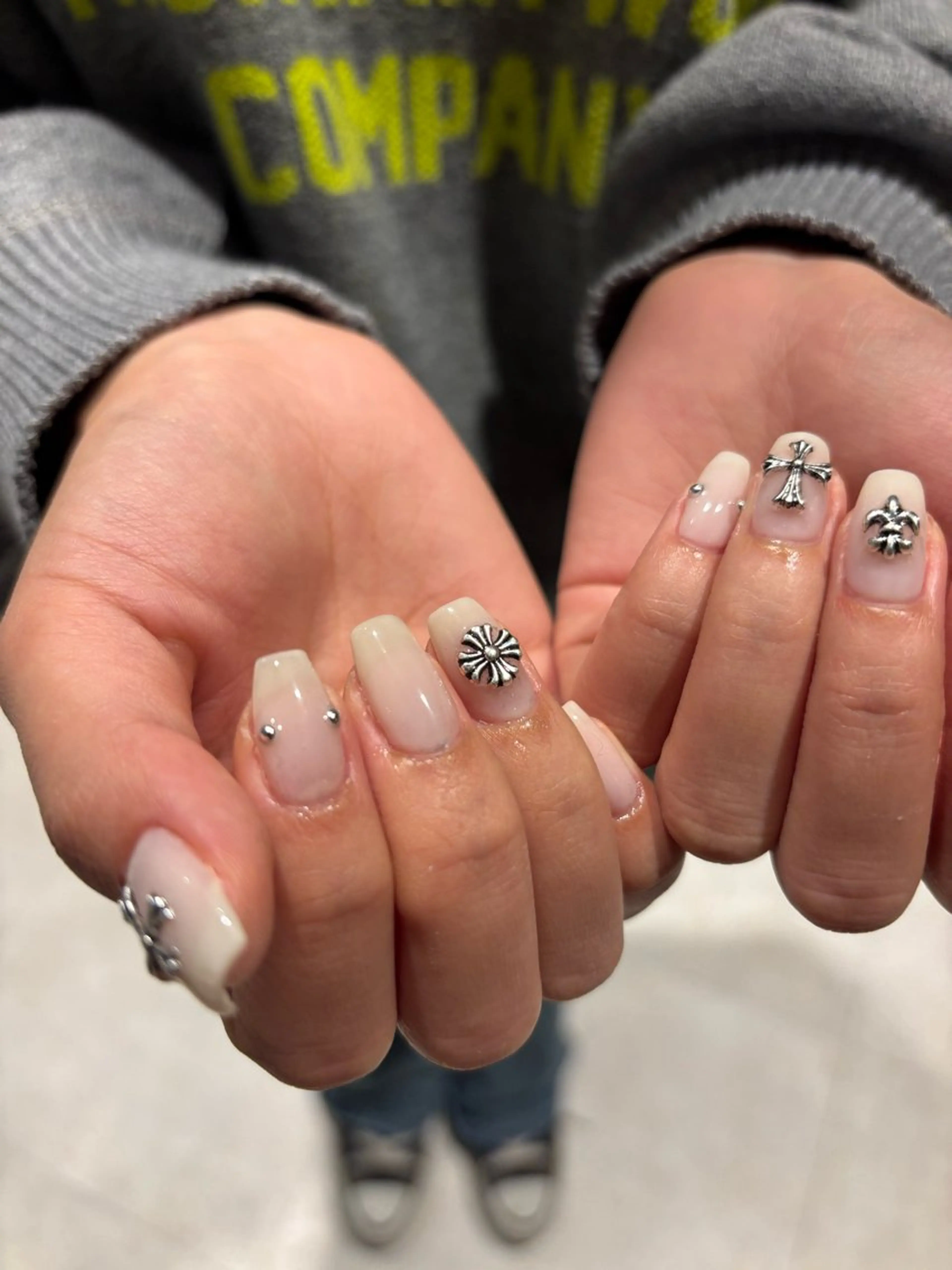 ネイル ハンドネイル ririka 🍀のネイルデザイン