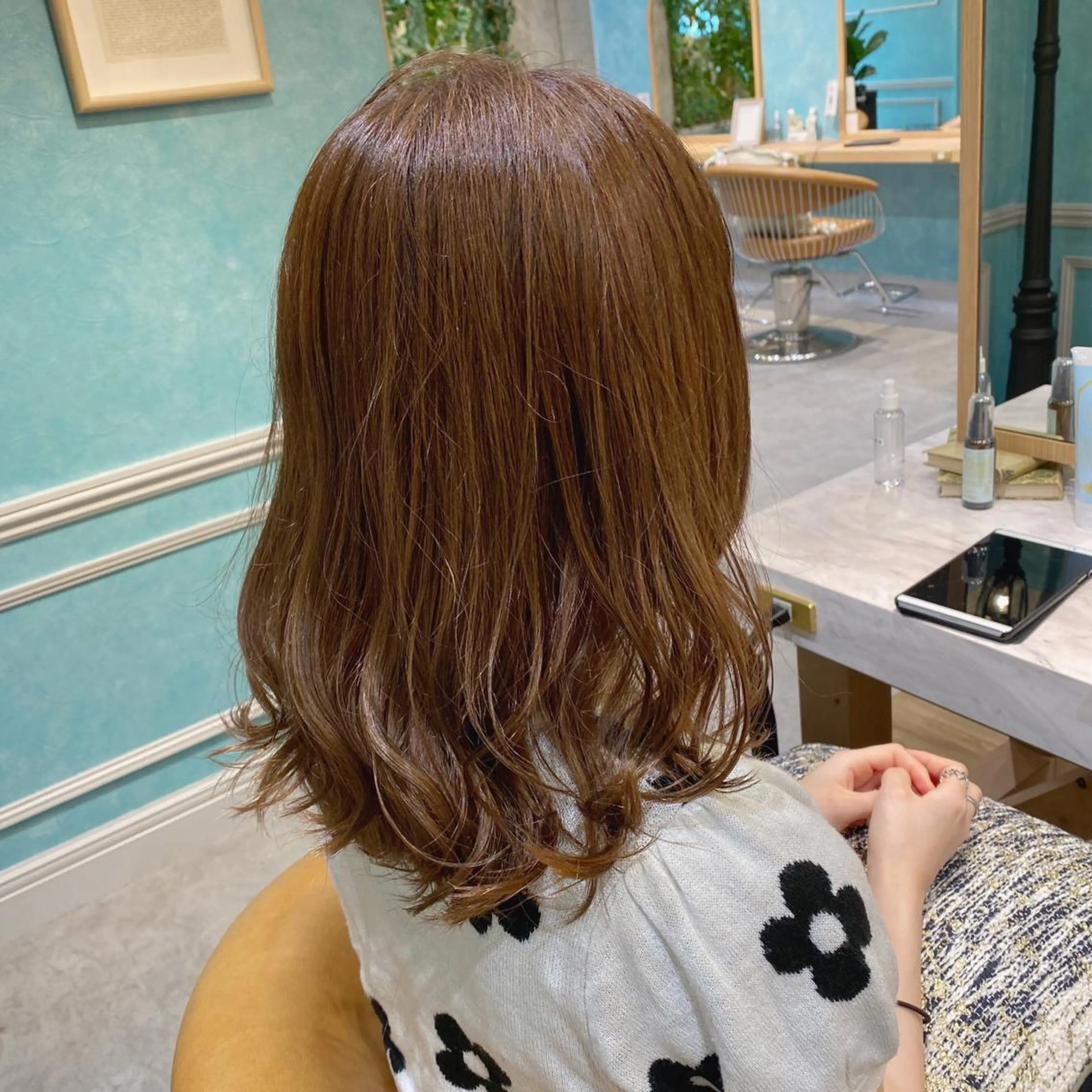 ミディアム 山本翔一郎 韓国顔周りレイヤーのヘアスタイル