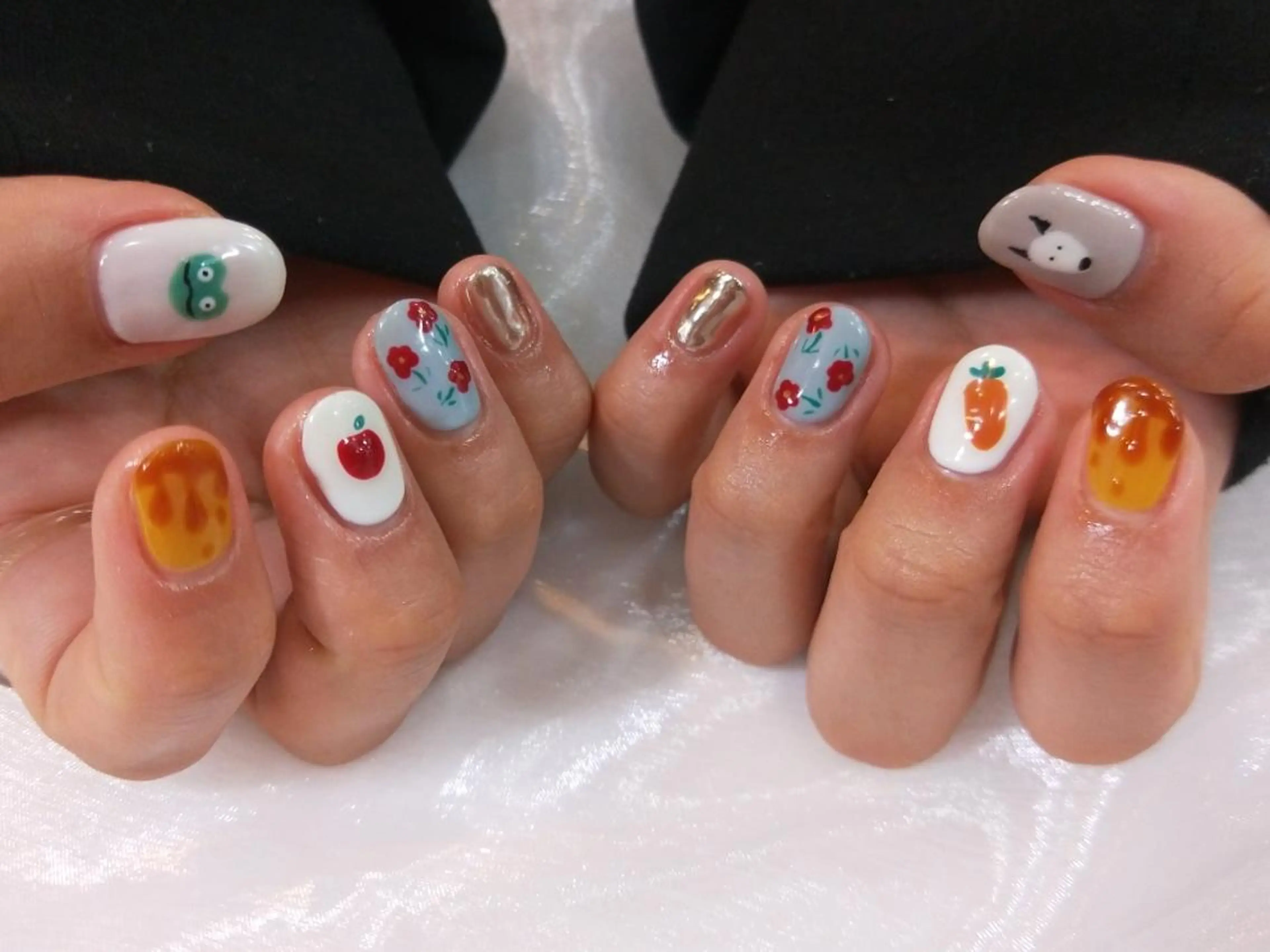 ネイル ハンドネイル ハンドケア R'well所属・はばすみれ🎀ﾈｲﾙ 光ﾌｪｲｼｬﾙ ﾍｱのネイルデザイン