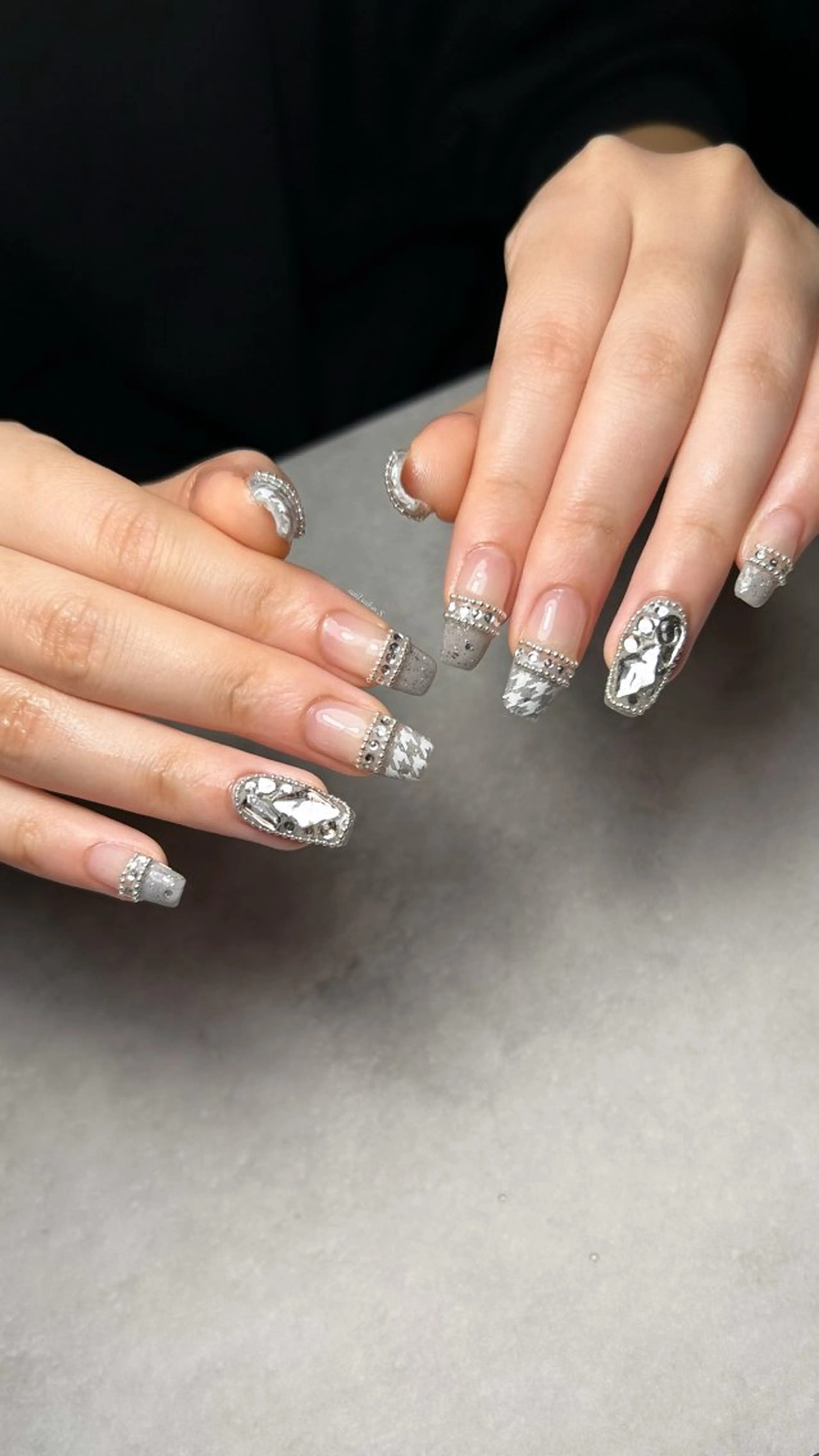 ネイル ハンドネイル 関山 志乃のネイルデザイン