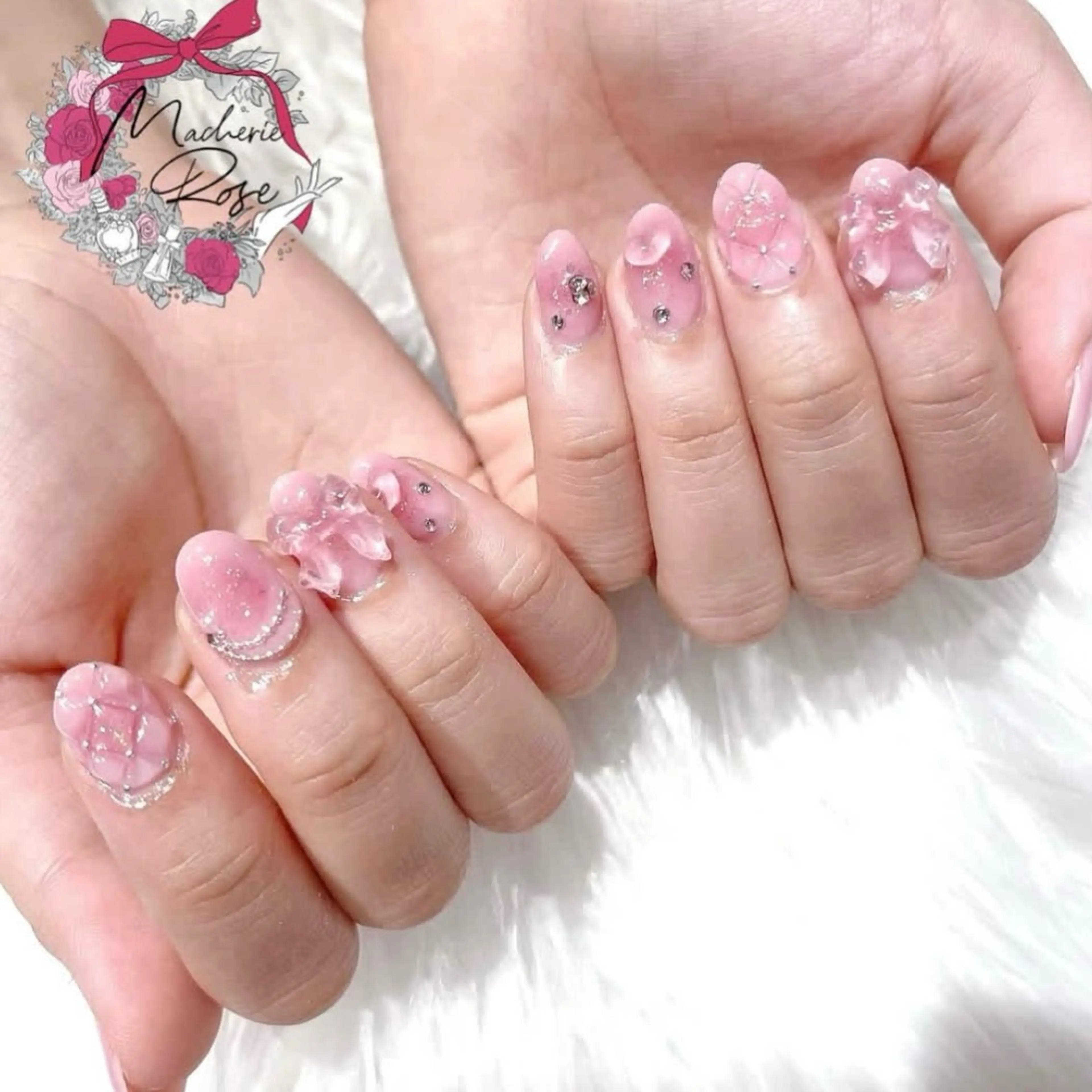 ネイル ハンドネイル ハンドケア マシェリローズ所属・Macherie Roseのネイルデザイン
