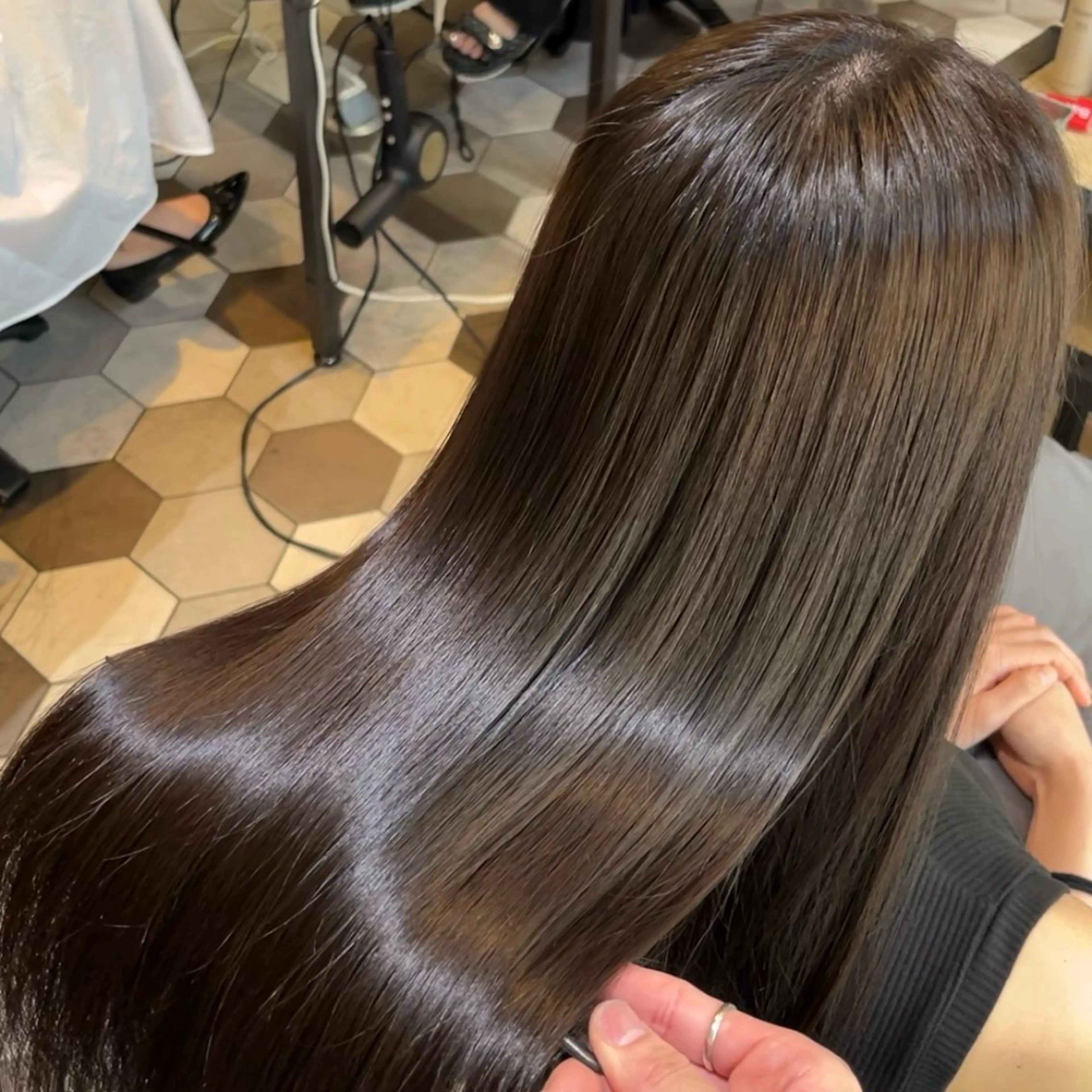 ロング カット 縮毛矯正 トリートメント 石原 悠貴のヘアスタイル