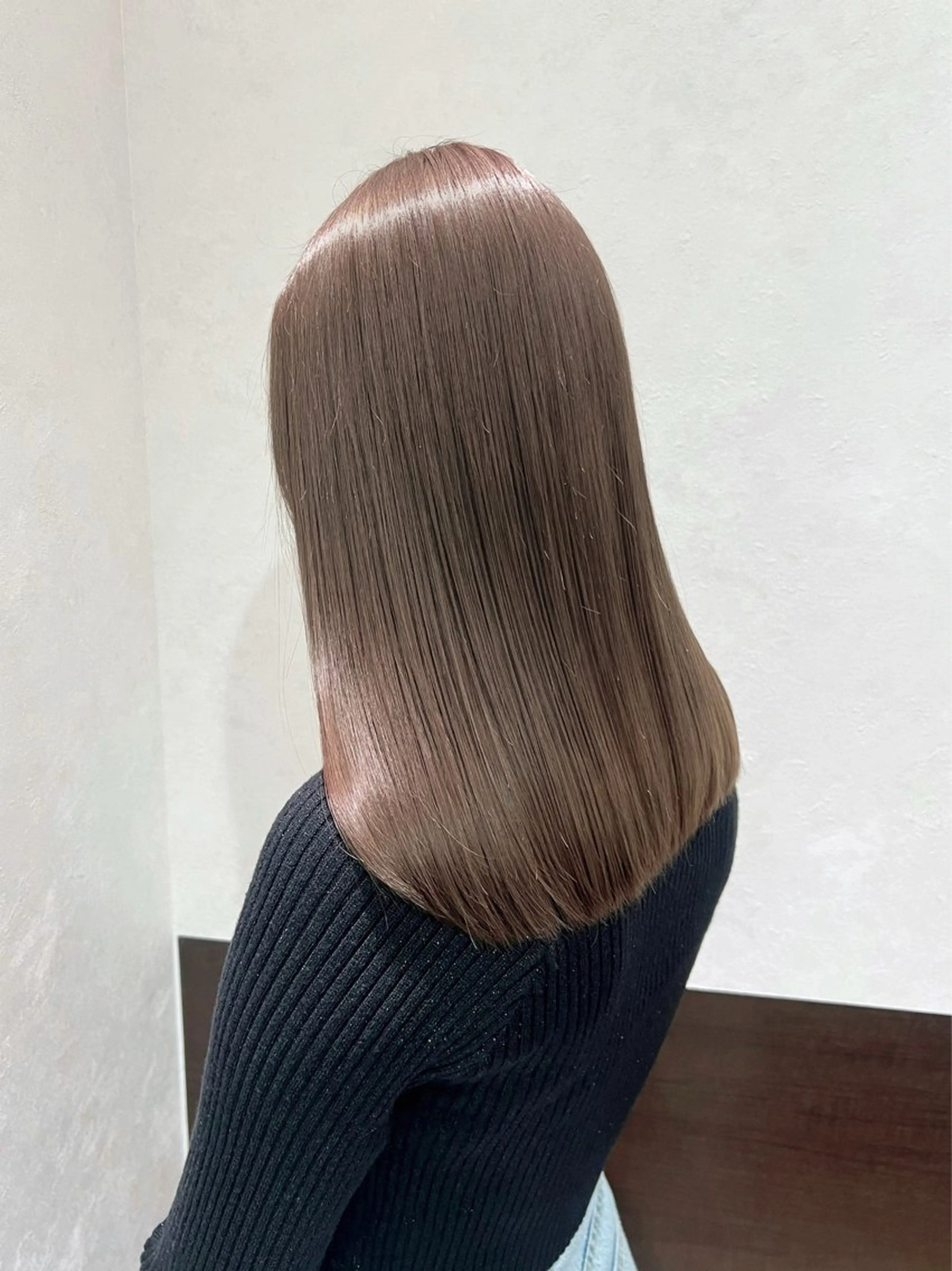 カラー nehus nagaoka所属・🖤複雑履歴ブリーチ Mizuki 🖤のヘアスタイル