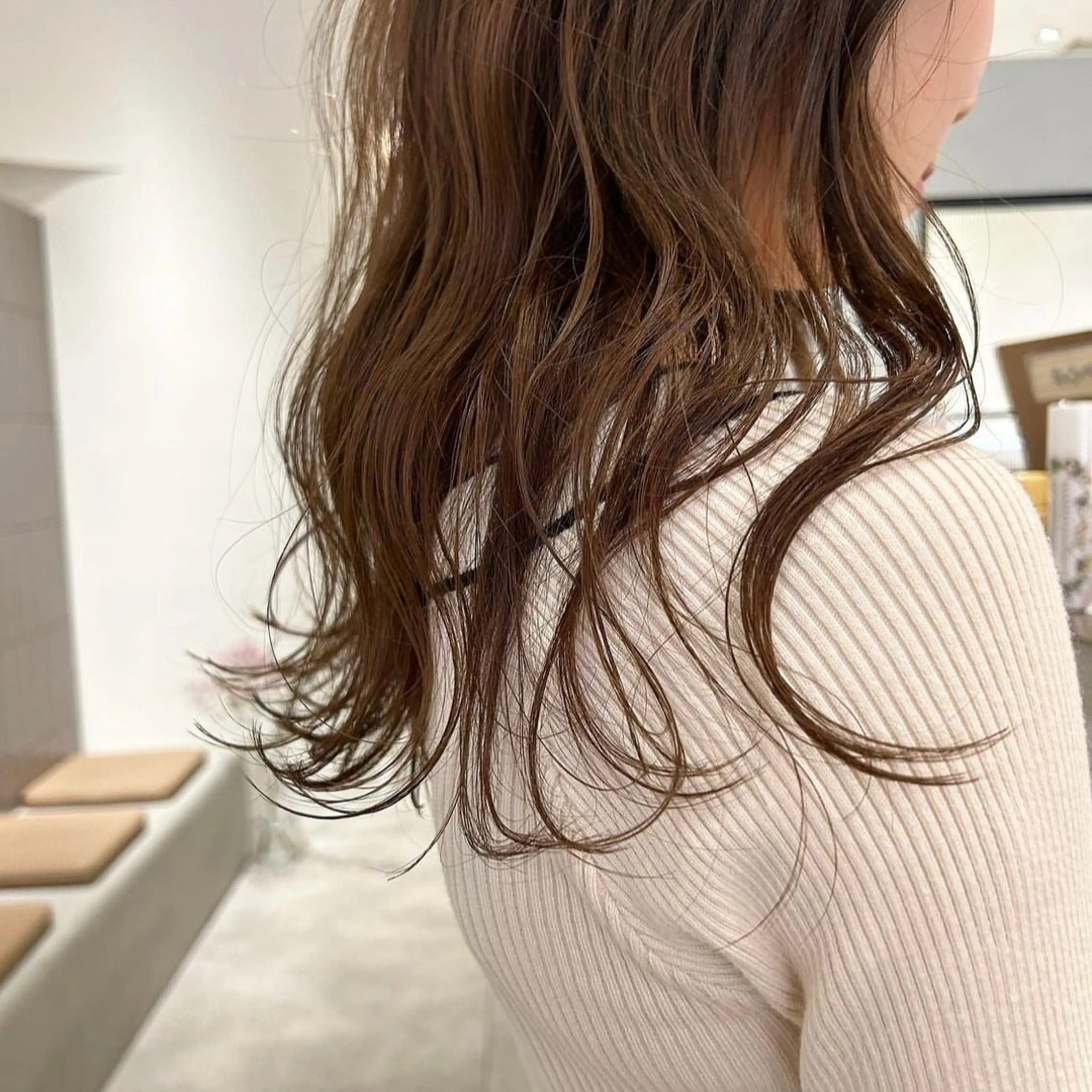 ブリーチなしWカラー+カット🧸　　　　　　　　　　　　　　　ブリーチなしでできる限り透明感をだします♡の写真