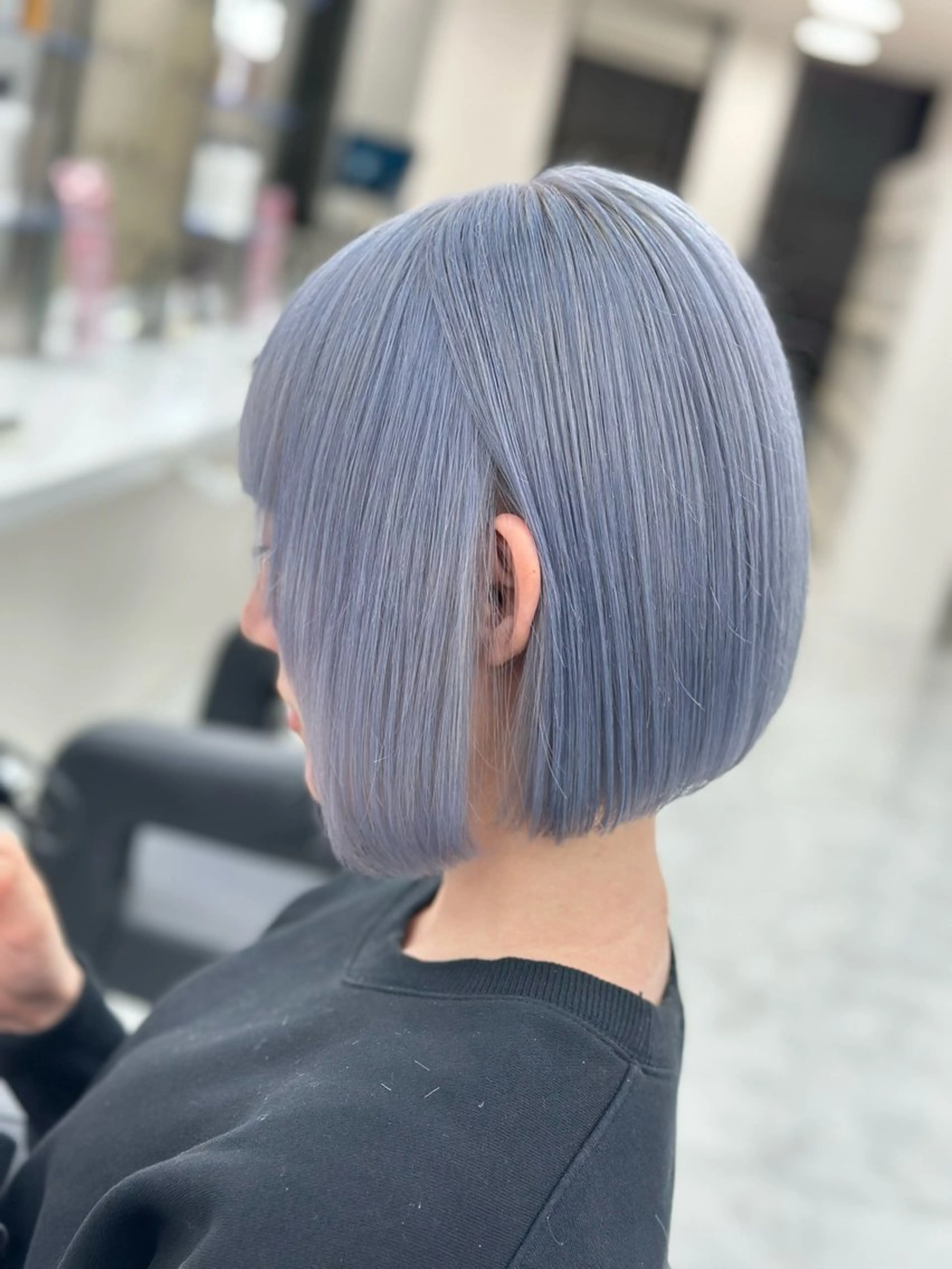 ショート カラー ヘアアレンジ 艶カラー/ハイトーン /レイヤーカットのヘアスタイル