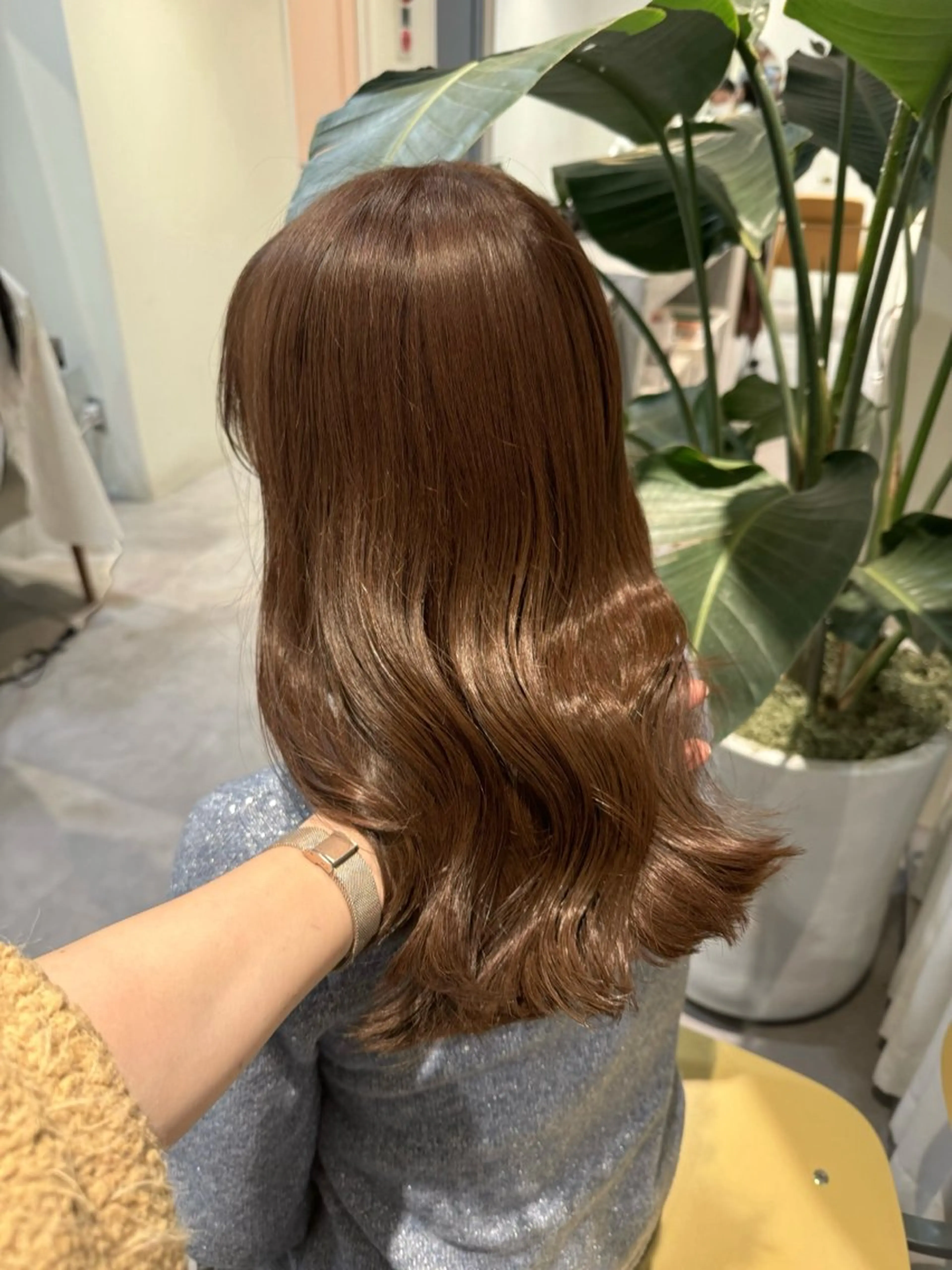 セミロング カラー グレージュ roka所属・ayaka♡ 柔らかカラーのヘアスタイル