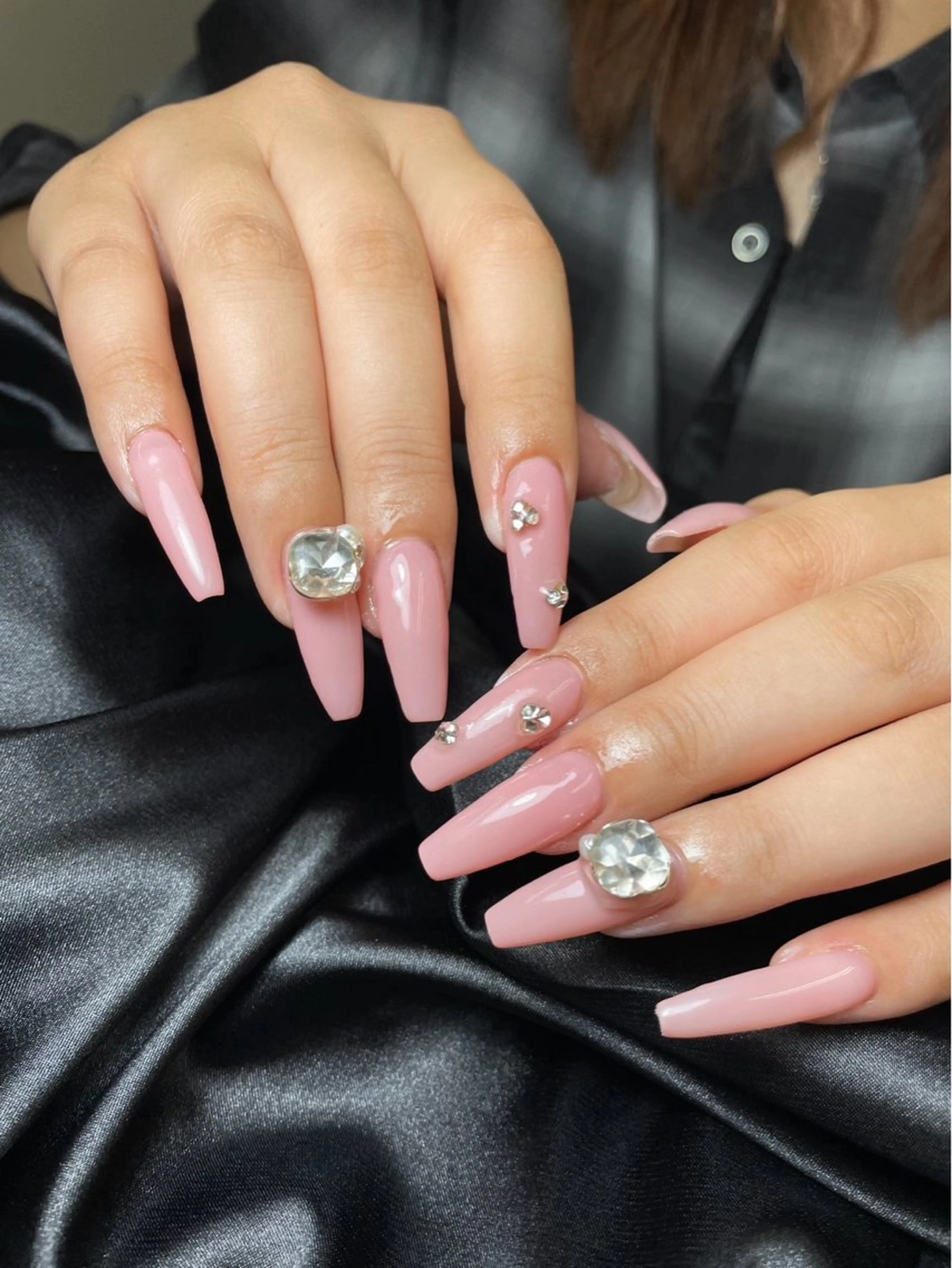 ネイル チークネイル 桜ネイル フットネイル ジェルネイル ハロウィン ハンドネイル XIINH NAIL SALONのネイルデザイン