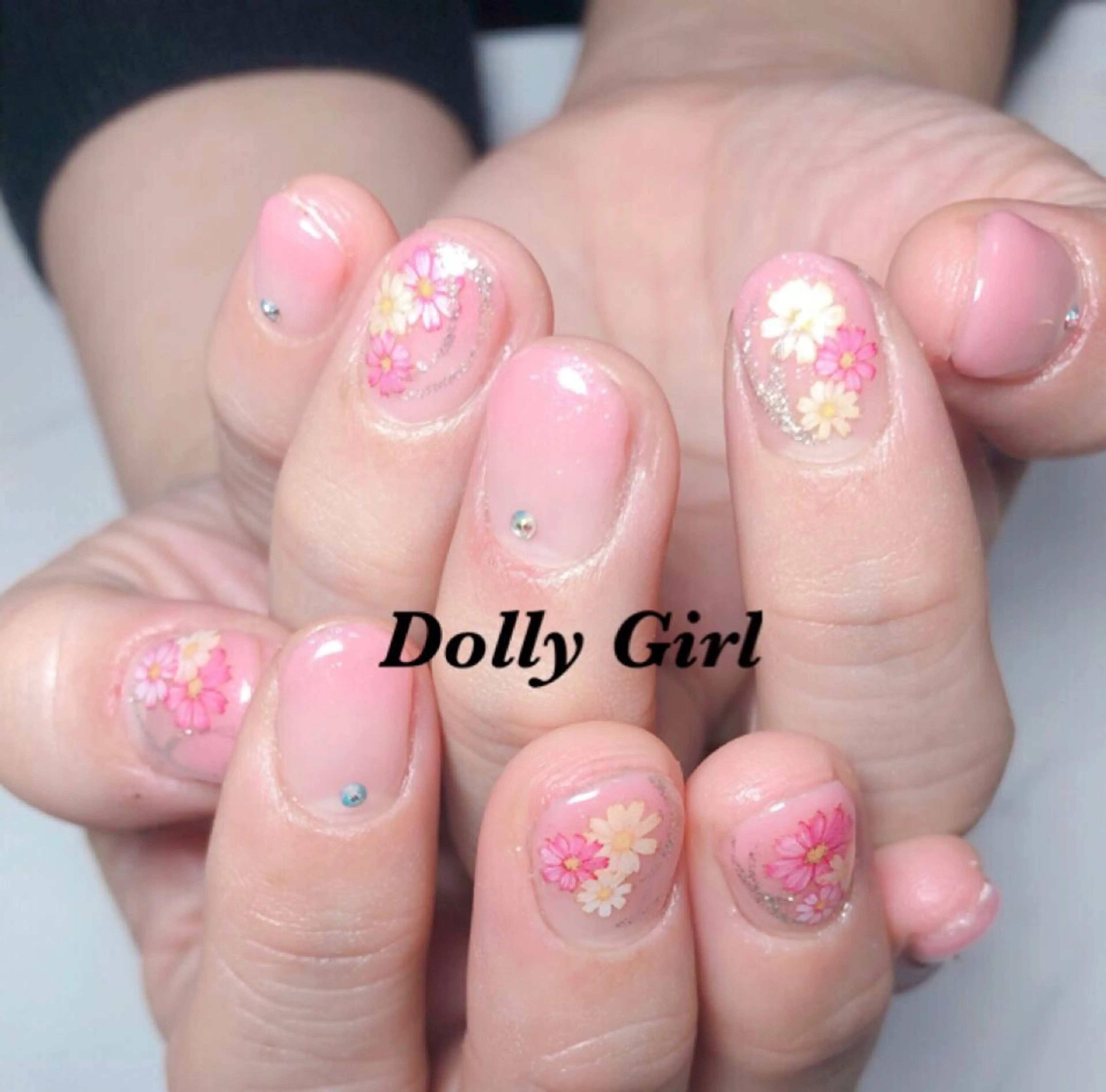 ネイル 個室ネイルサロンDolly Girl〜ドーリーガール〜所属・DollyGirl KYOKOのネイルデザイン