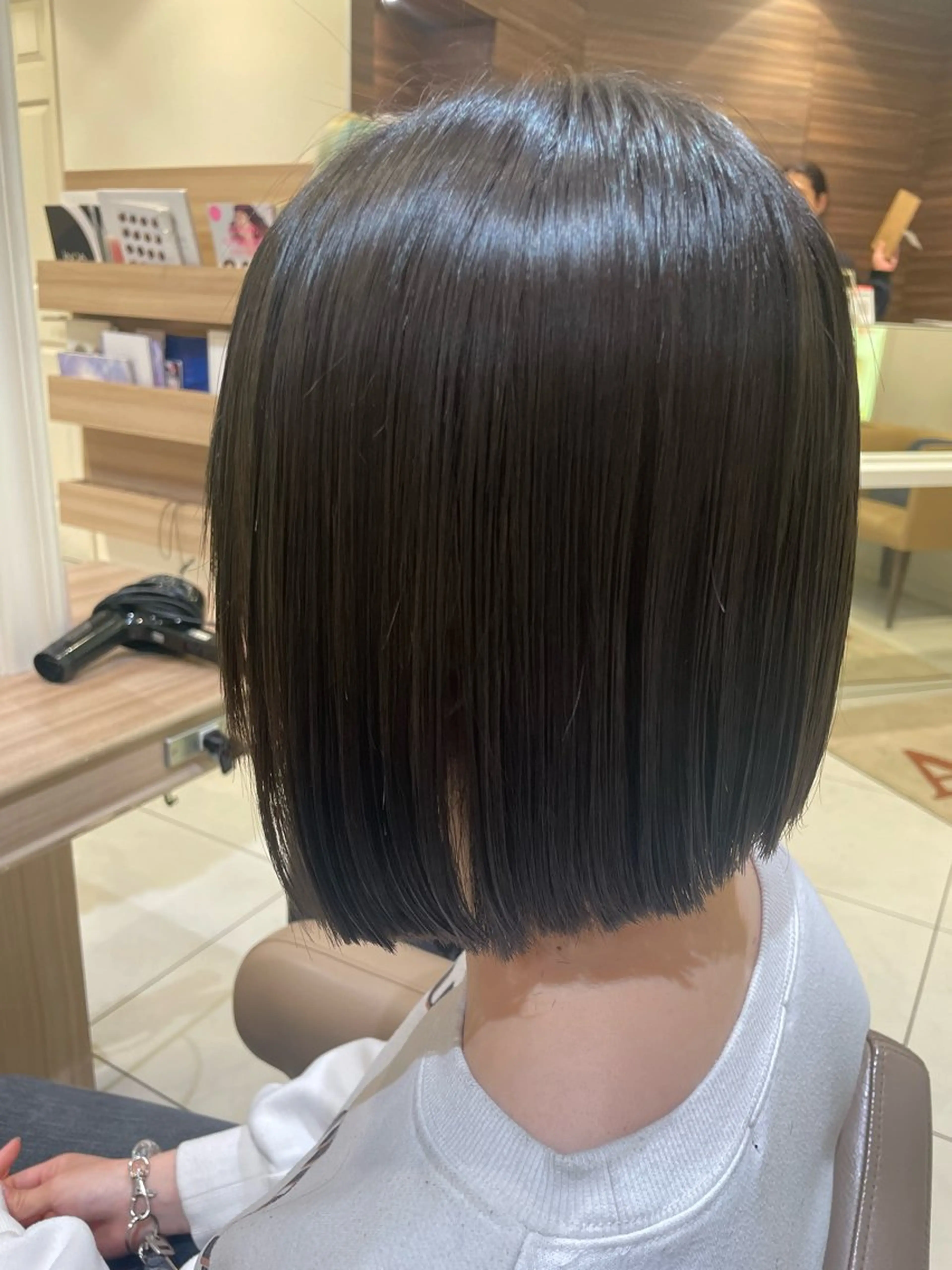 ショート カラー パーマ カット ヘアカラー 縮毛矯正 韓国ヘアメイク🎀/ 縮毛矯正✨山本媛香のヘアスタイル