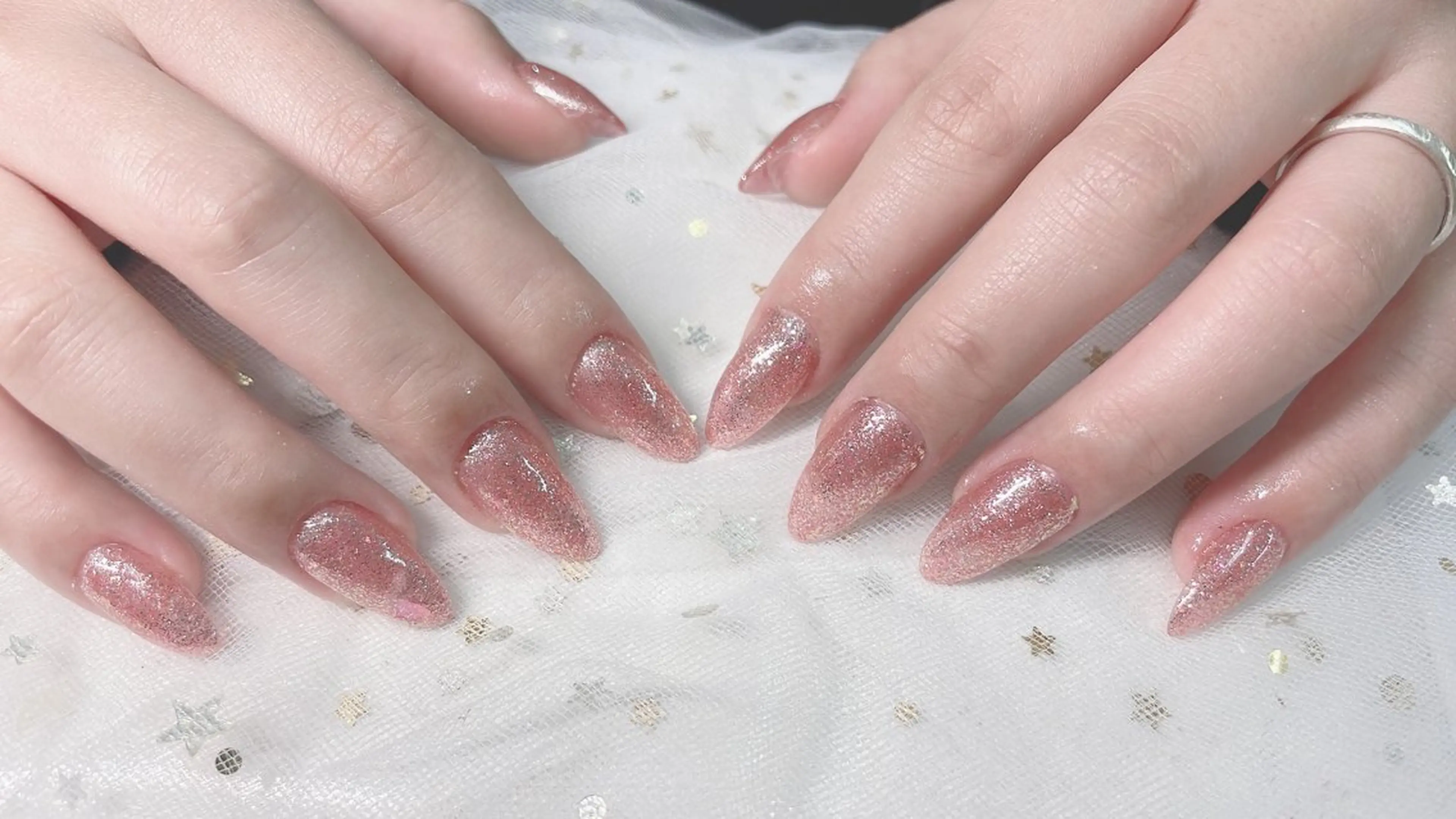 ネイル キラキラネイル 韓国ネイル ネイルチップ ワンホンネイル Van Nail Salon 本厚木のネイルデザイン