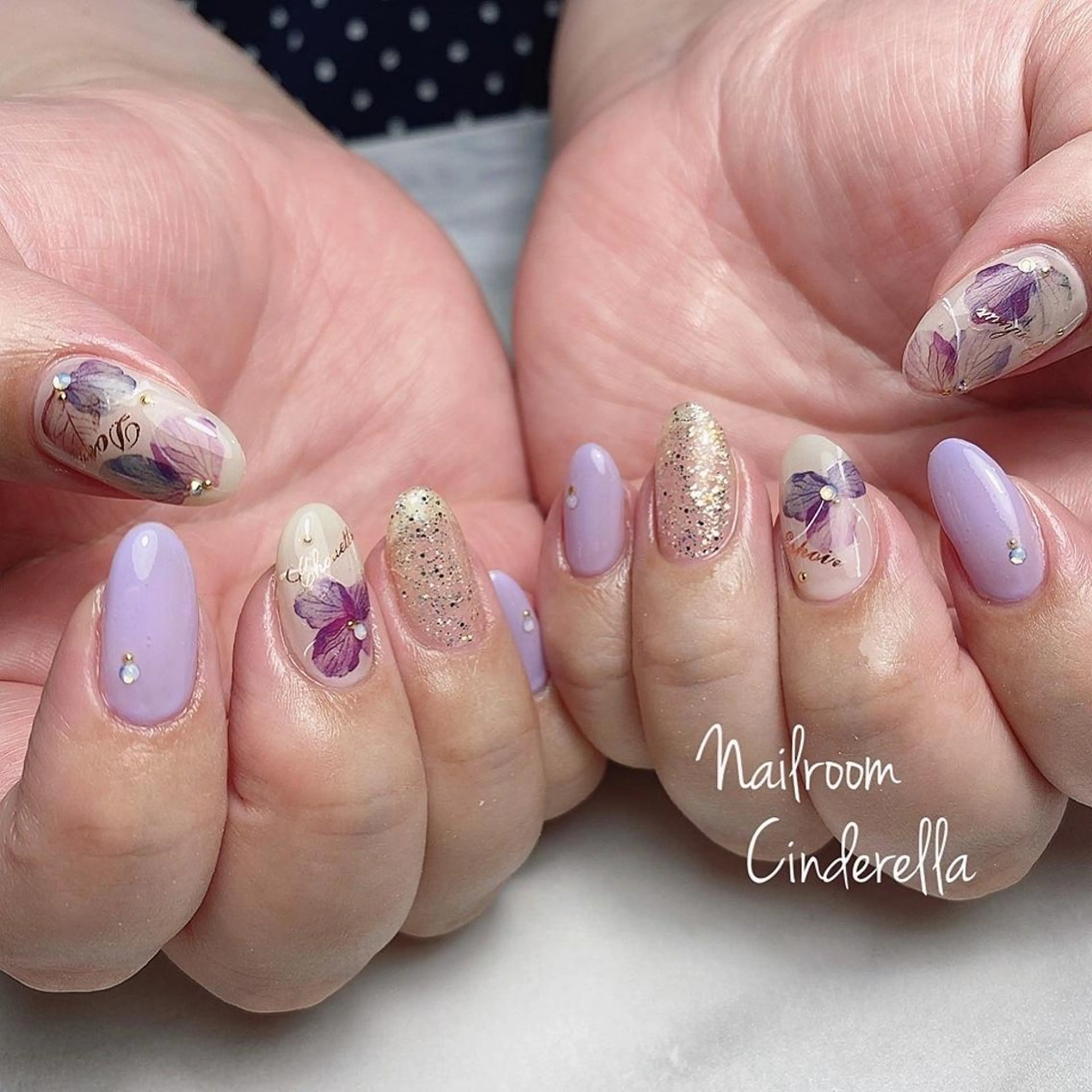 ネイル Nailroom. Cinderellaのネイルデザイン