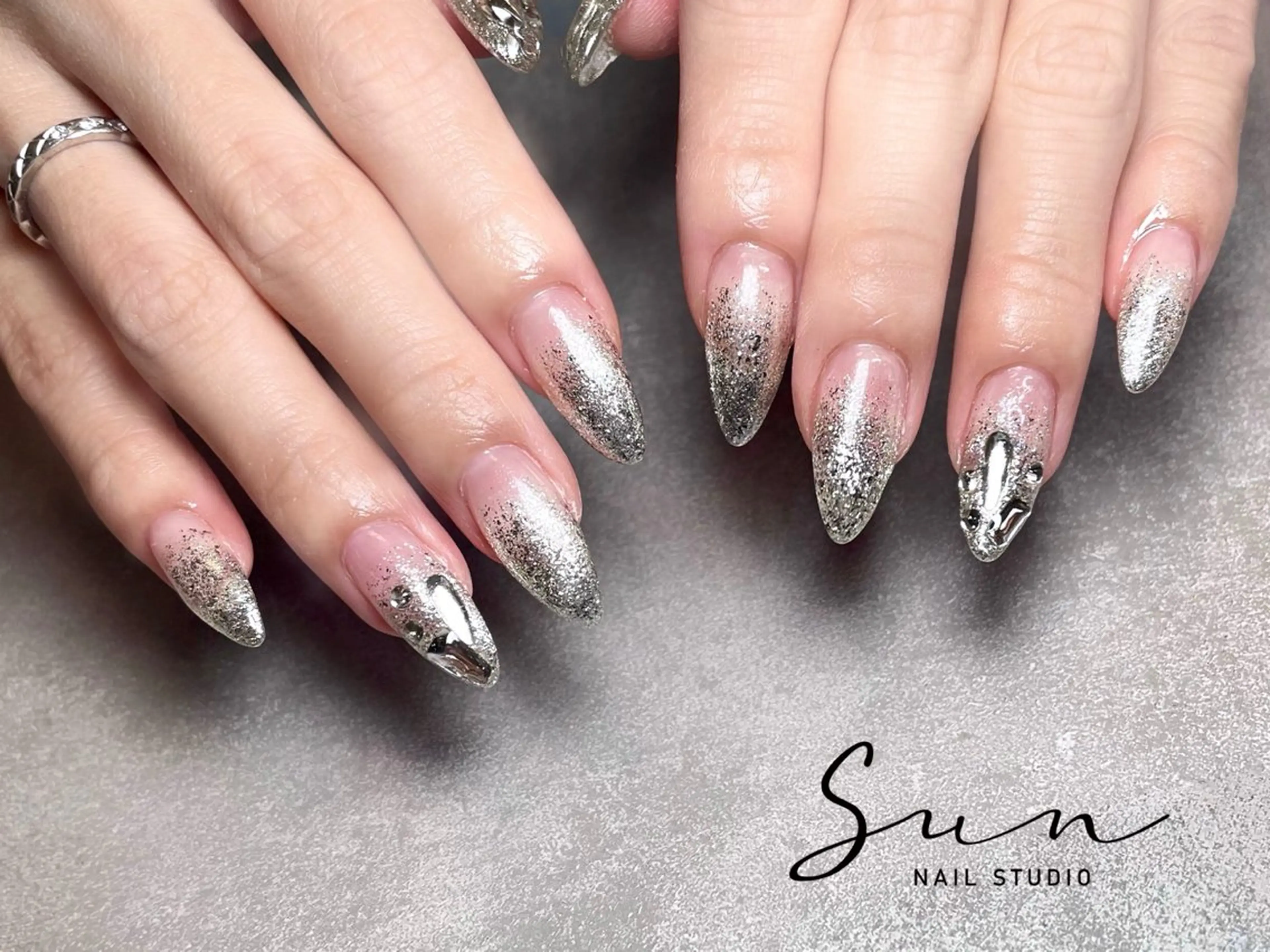 ネイル SUN nail上本町のネイルデザイン