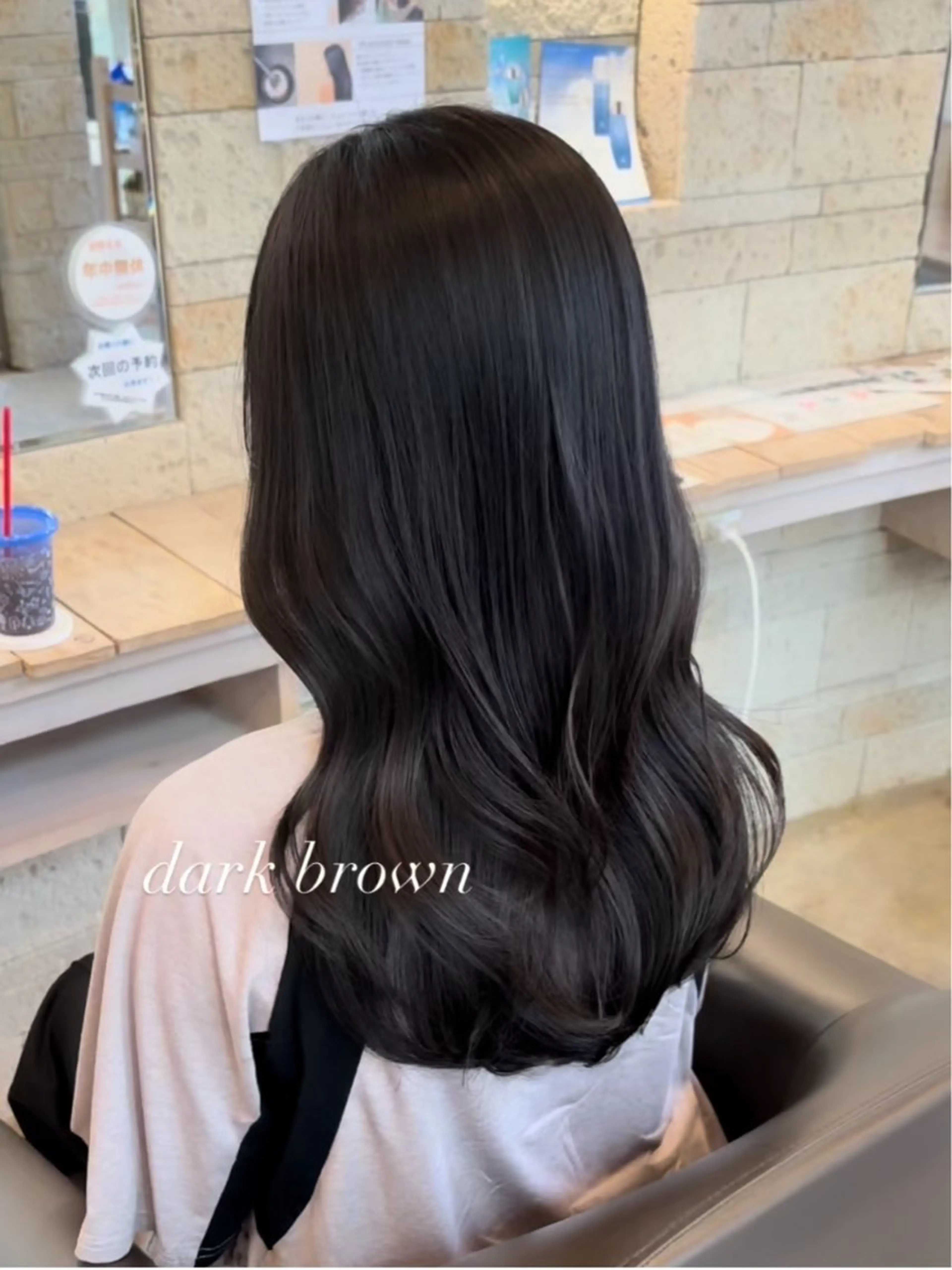 セミロング カラー ブラウンカラー ダークブラウン 中村 朱里のヘアスタイル