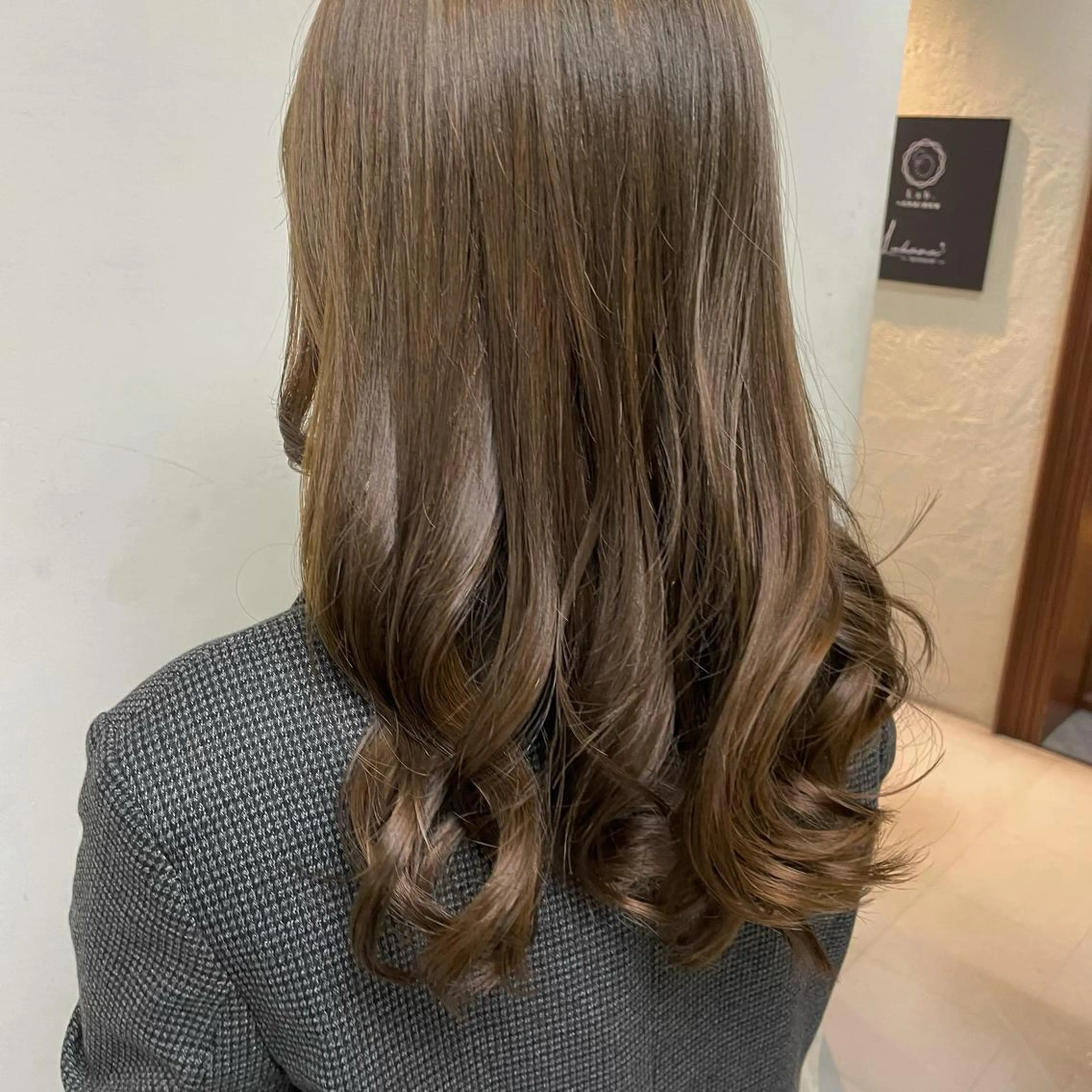 セミロング カラー ヘアアレンジ maoブリーチ無し 似合わせカラーのヘアスタイル