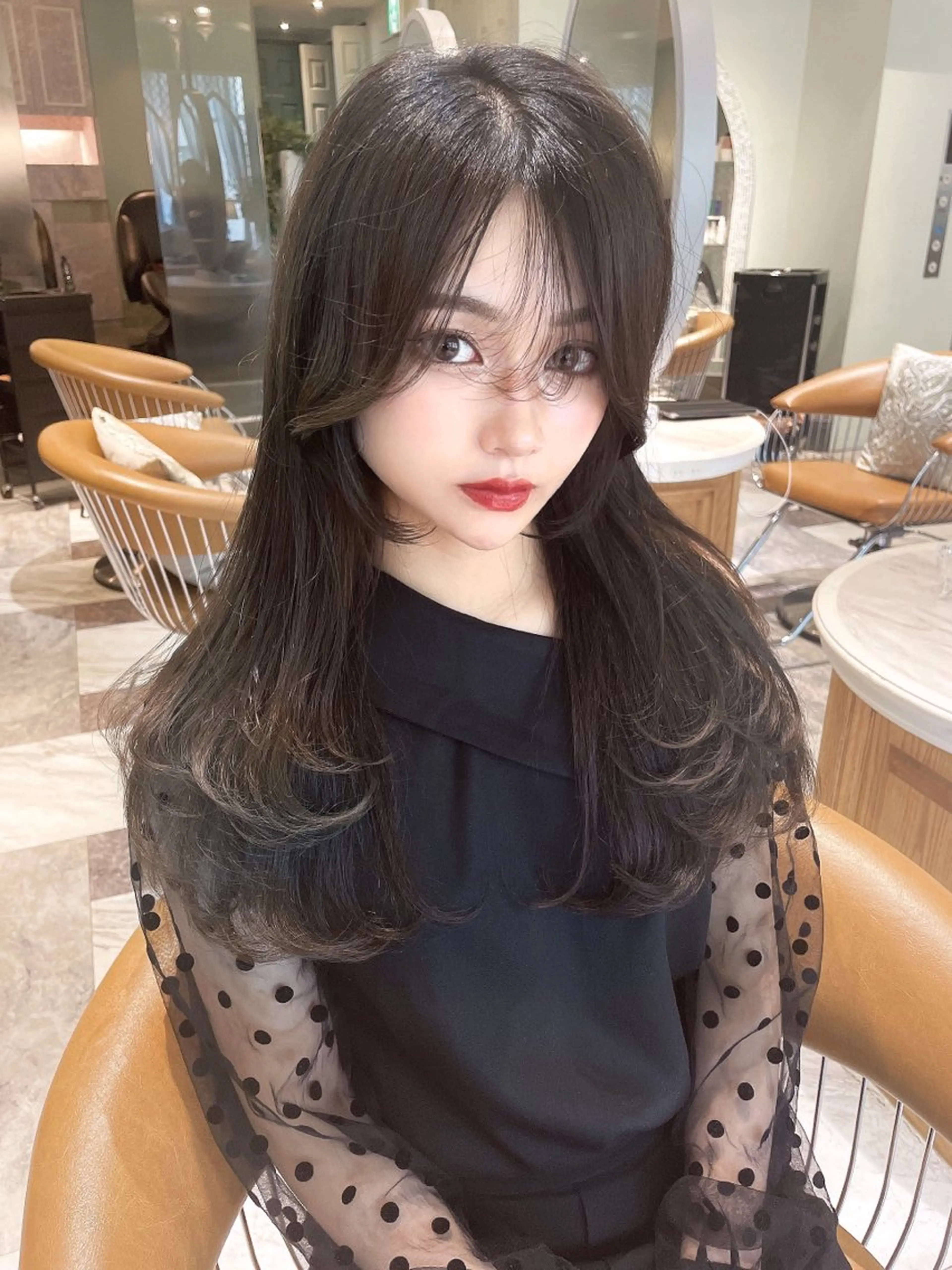 セミロング カラー ベージュカラー 黒髪 ブリーチ ブルーカラー ブルーブラック カット ヘアカラー トリートメント 木屋元一/透明感 /レイヤー/顔まわりのヘアスタイル