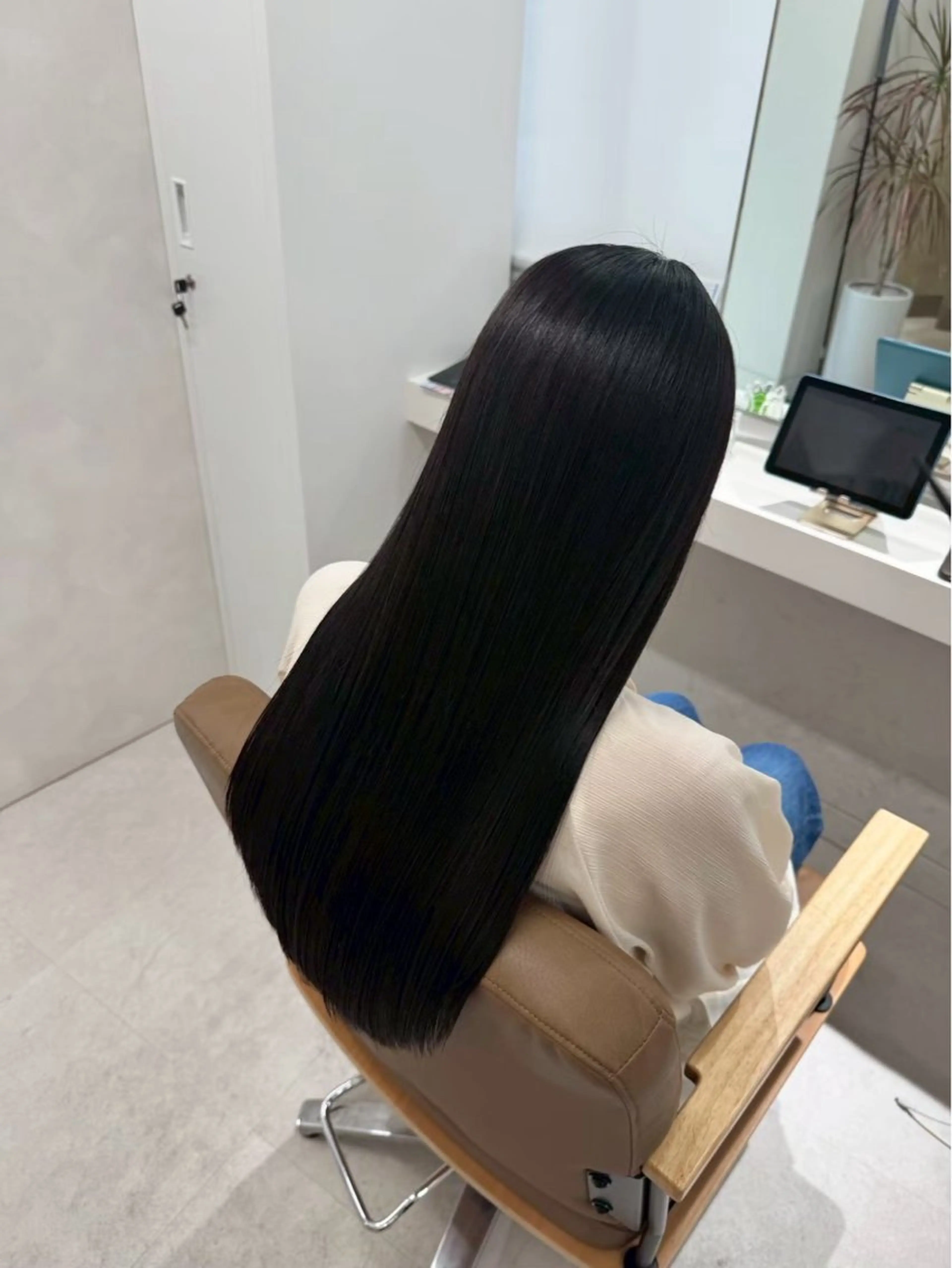 ロング SLASHスラッシュ 古閑ななのヘアスタイル