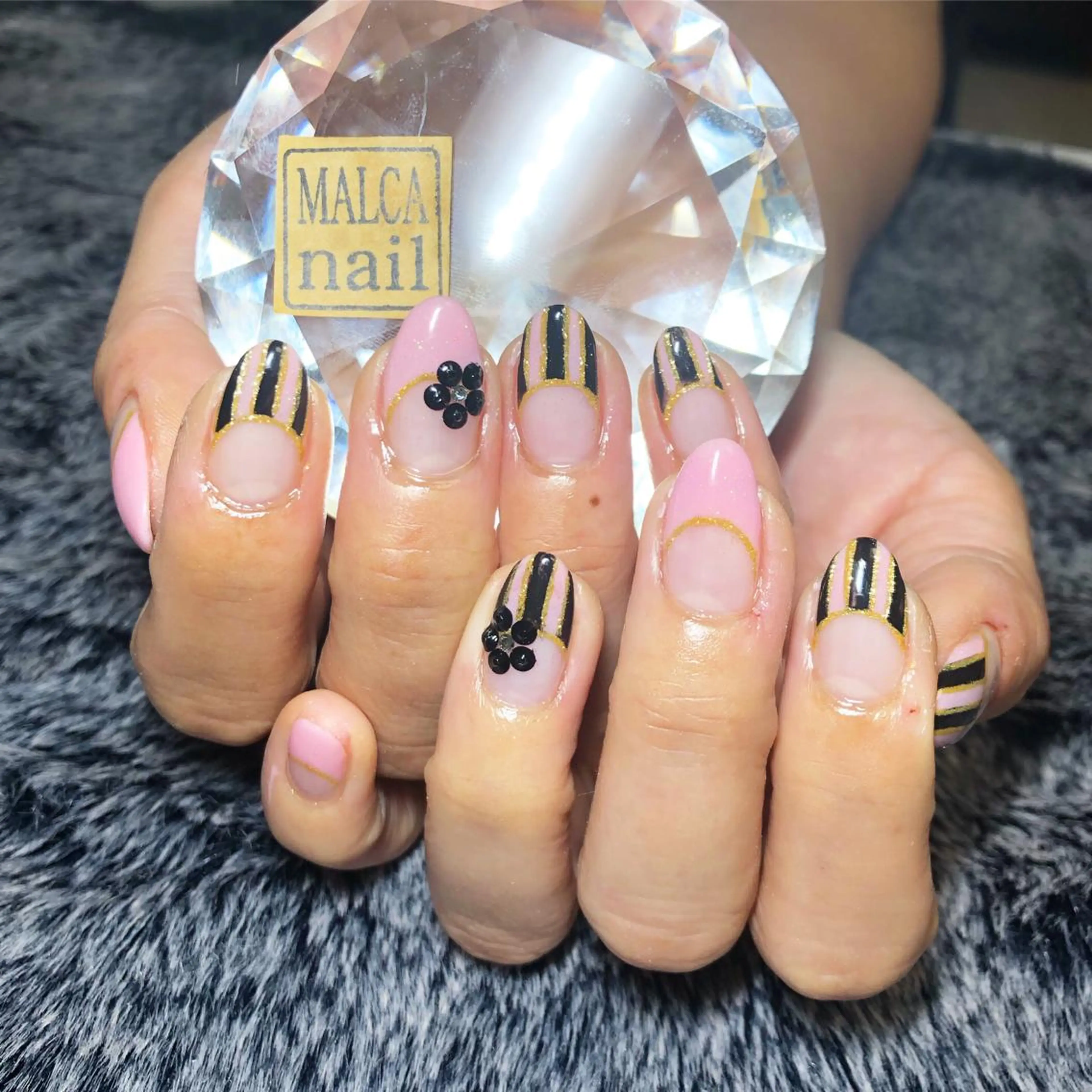 ミディアム カラー パーマ ヘアアレンジ キッズ ネイル マツエク・マツパ MALCAnail(マルカネイル)所属・荒木 莉奈のネイルデザイン