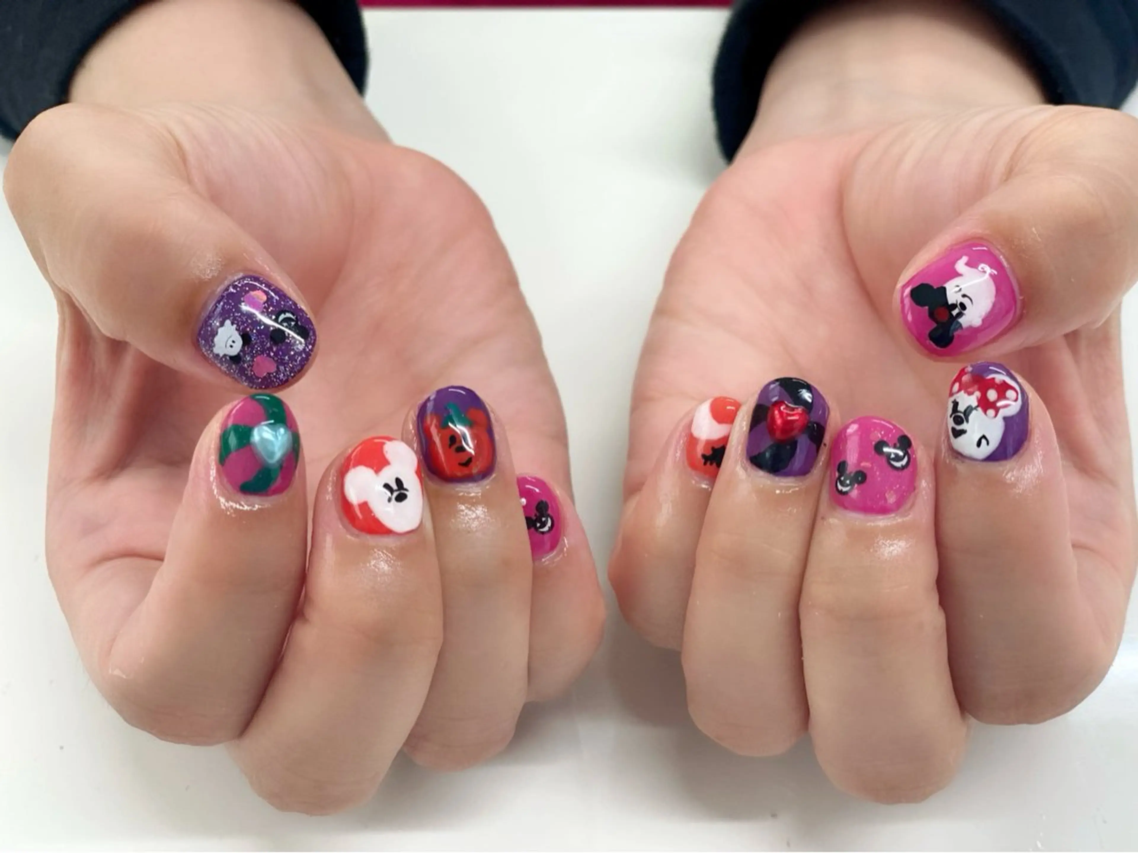 ネイル ハロウィン ハンドネイル 武藤 千裕のエステ・リラクイメージ