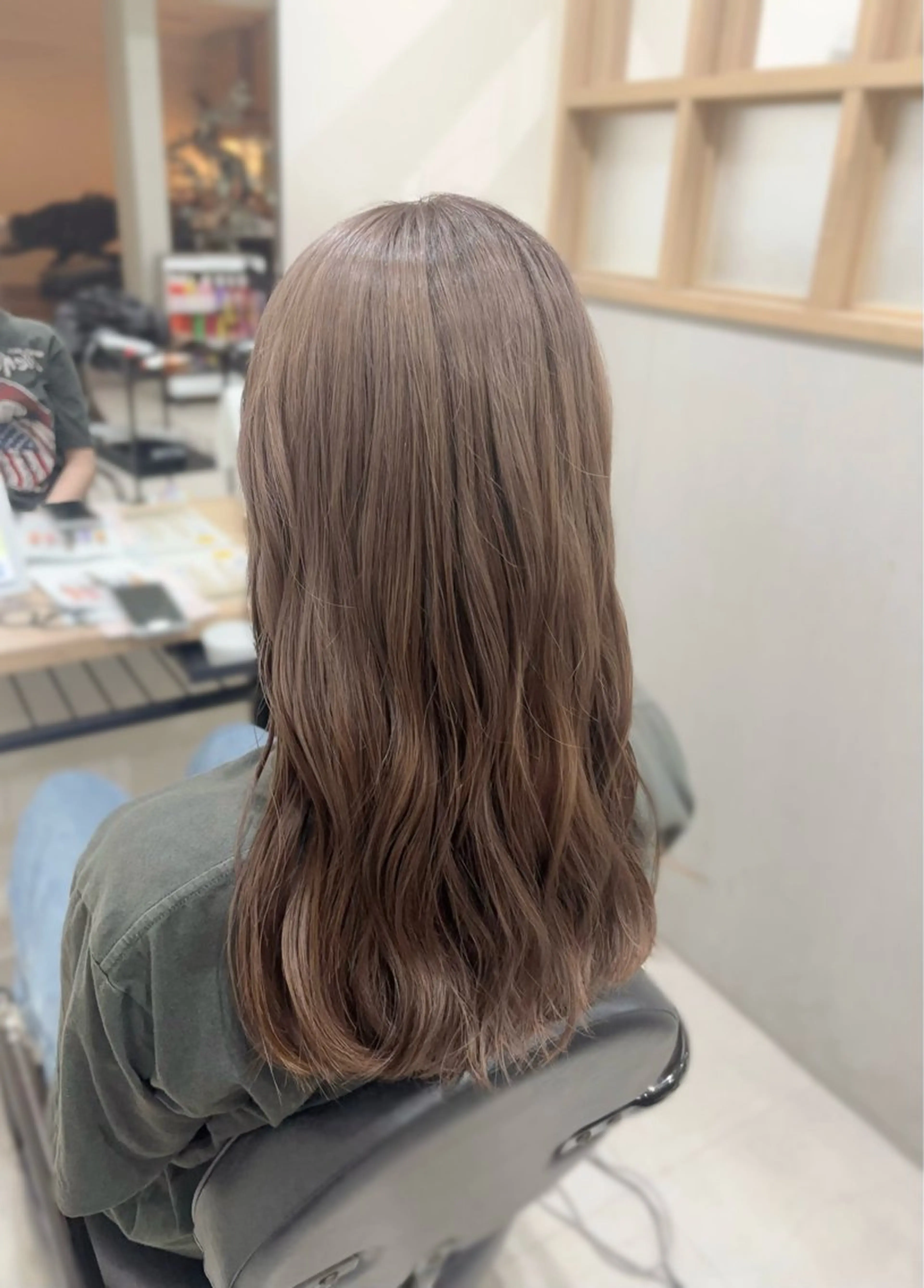 カラー ヘアカラー トリートメント 🎀ᩚ透明感カラー｜ ベージュカラー🧸のヘアスタイル