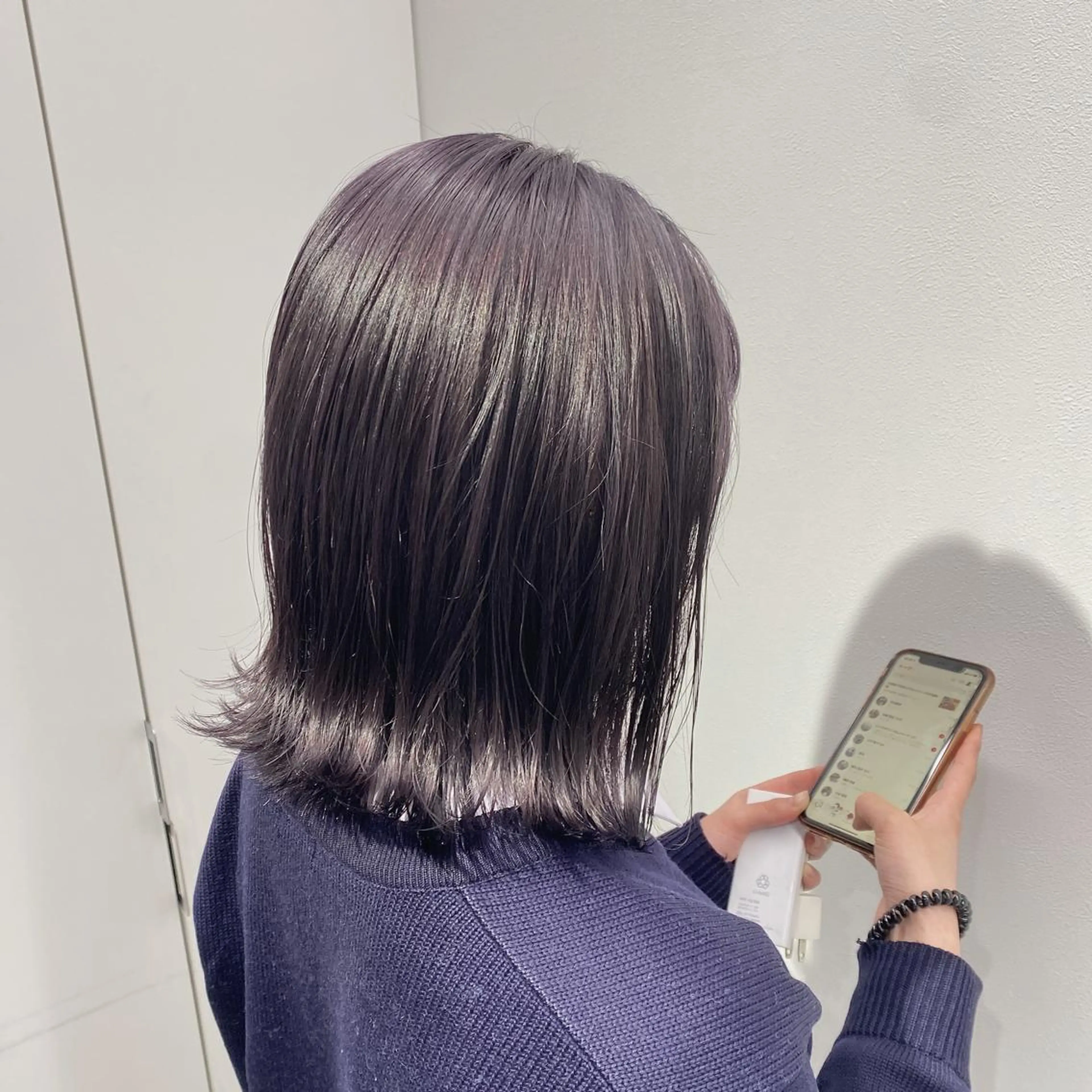 セミロング カラー ヘアアレンジ ネイル マツエク・マツパ ラベンダーカラー ベージュグレージュ 💕しゅーじ💕のヘアスタイル