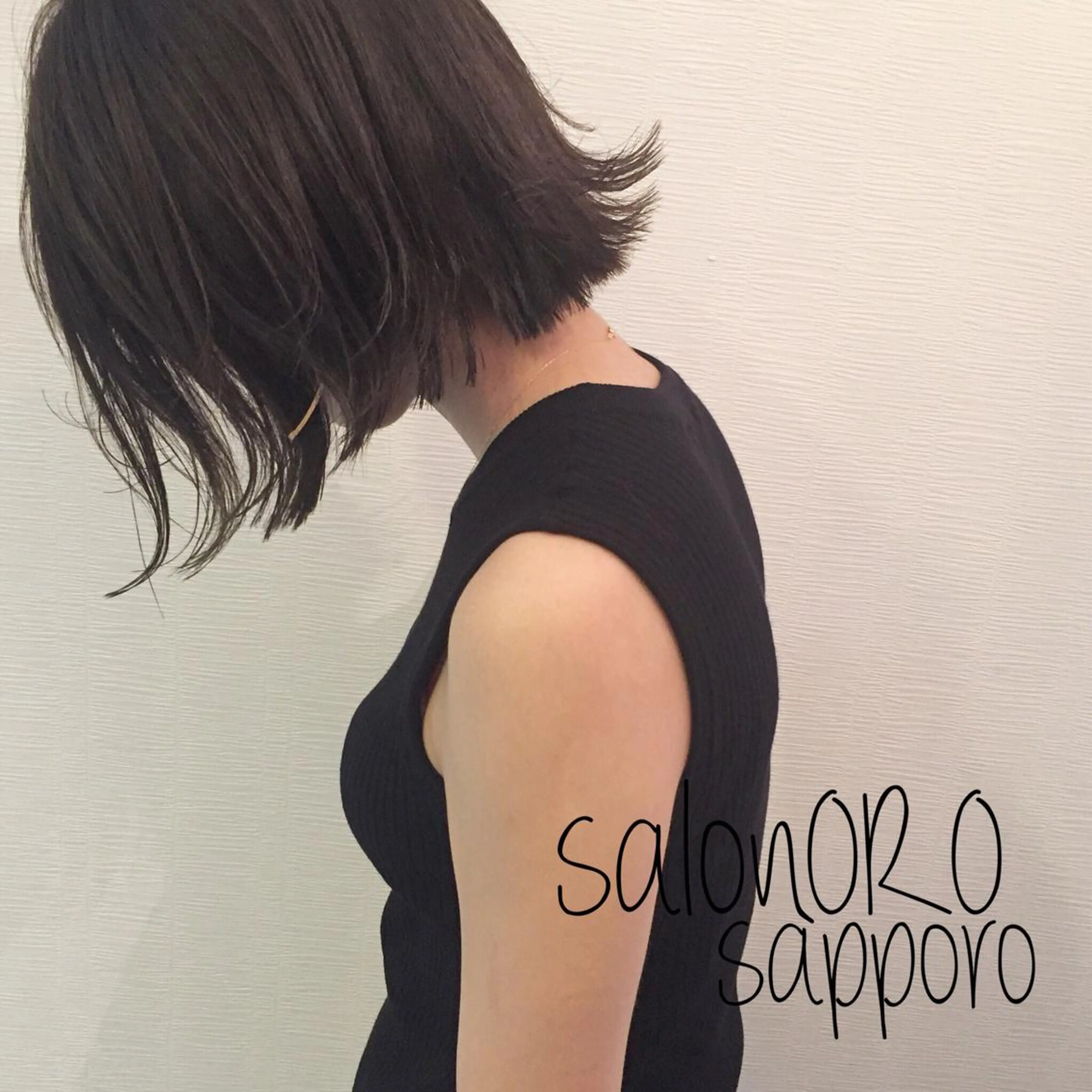 ミディアム カラー 切りっぱなしボブ グレージュ ハイライトカラー ボブ ハイライト カット ヘアカラー トリートメント toiro by lien hair atelier所属・池田 真由美のヘアスタイル